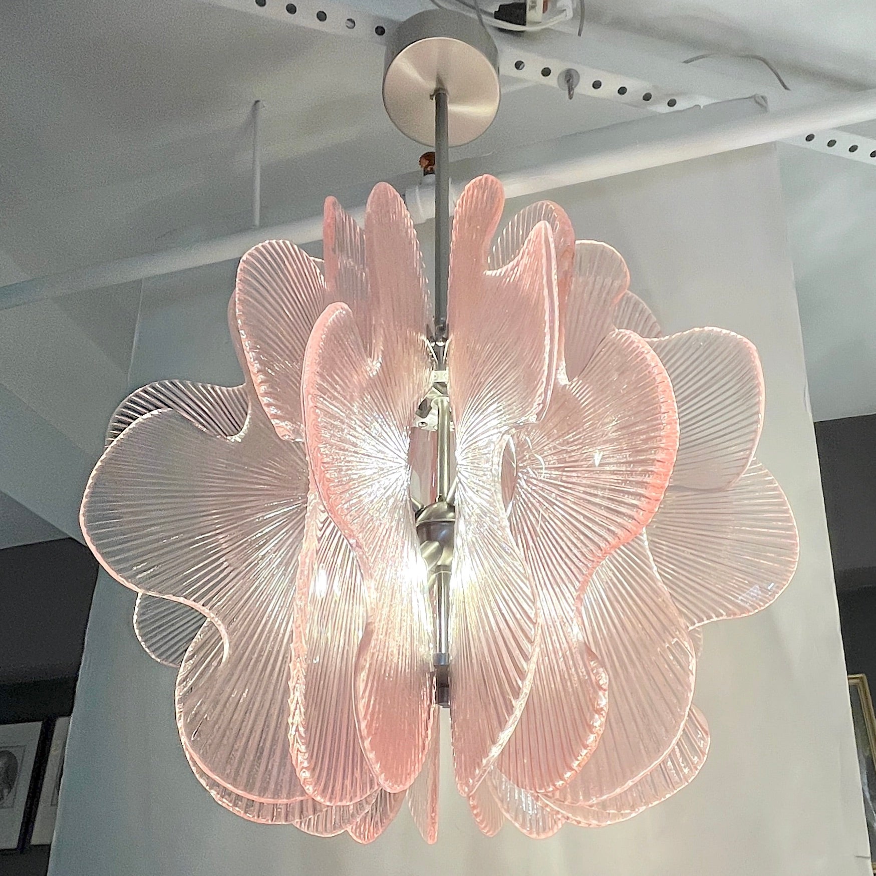 Lustre/lustre italien moderne en verre de Murano texturé rose marine et nickel satiné Neuf - En vente à New York, NY
