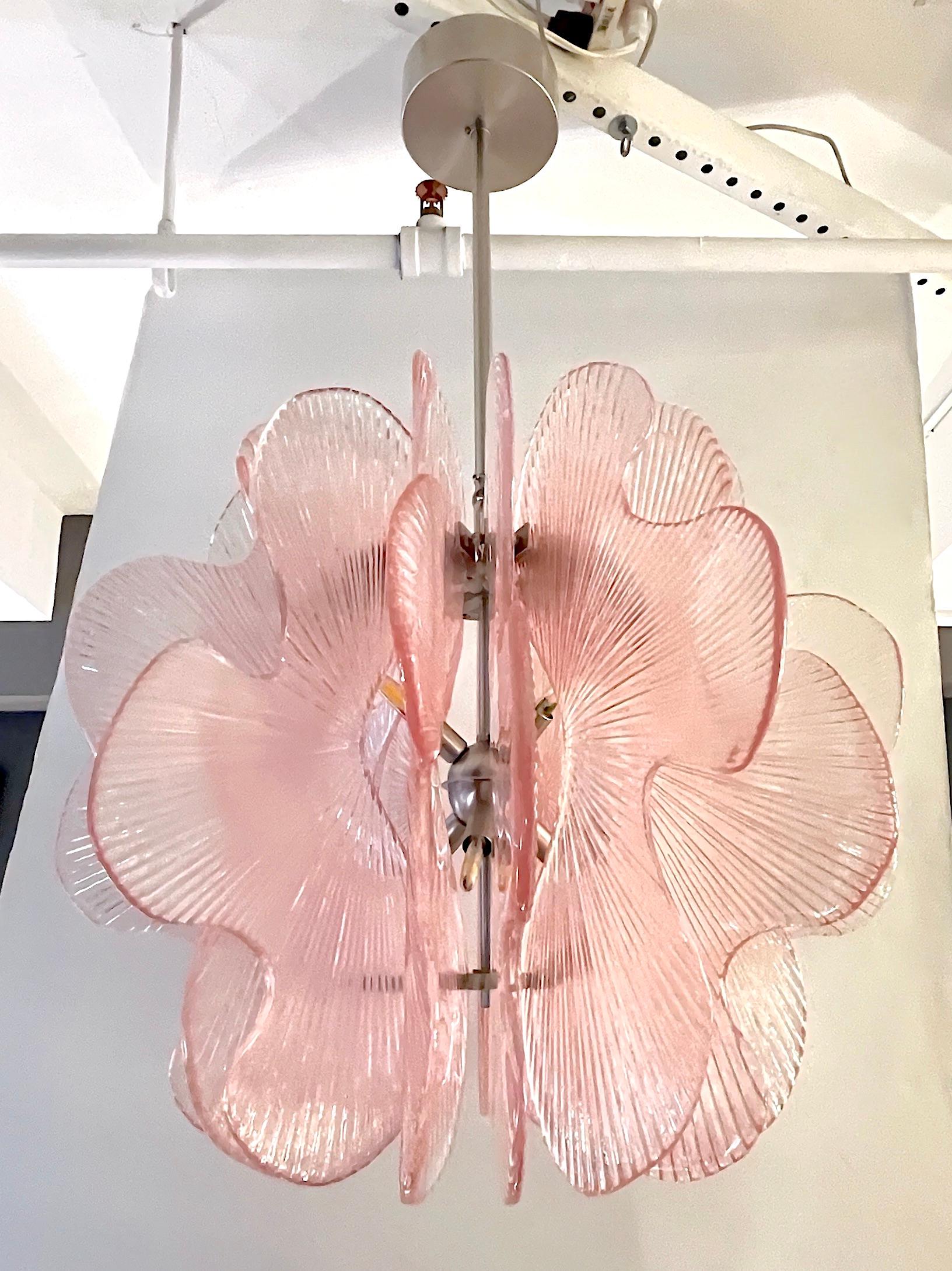 Lustre/lustre italien moderne en verre de Murano texturé rose marine et nickel satiné en vente 6