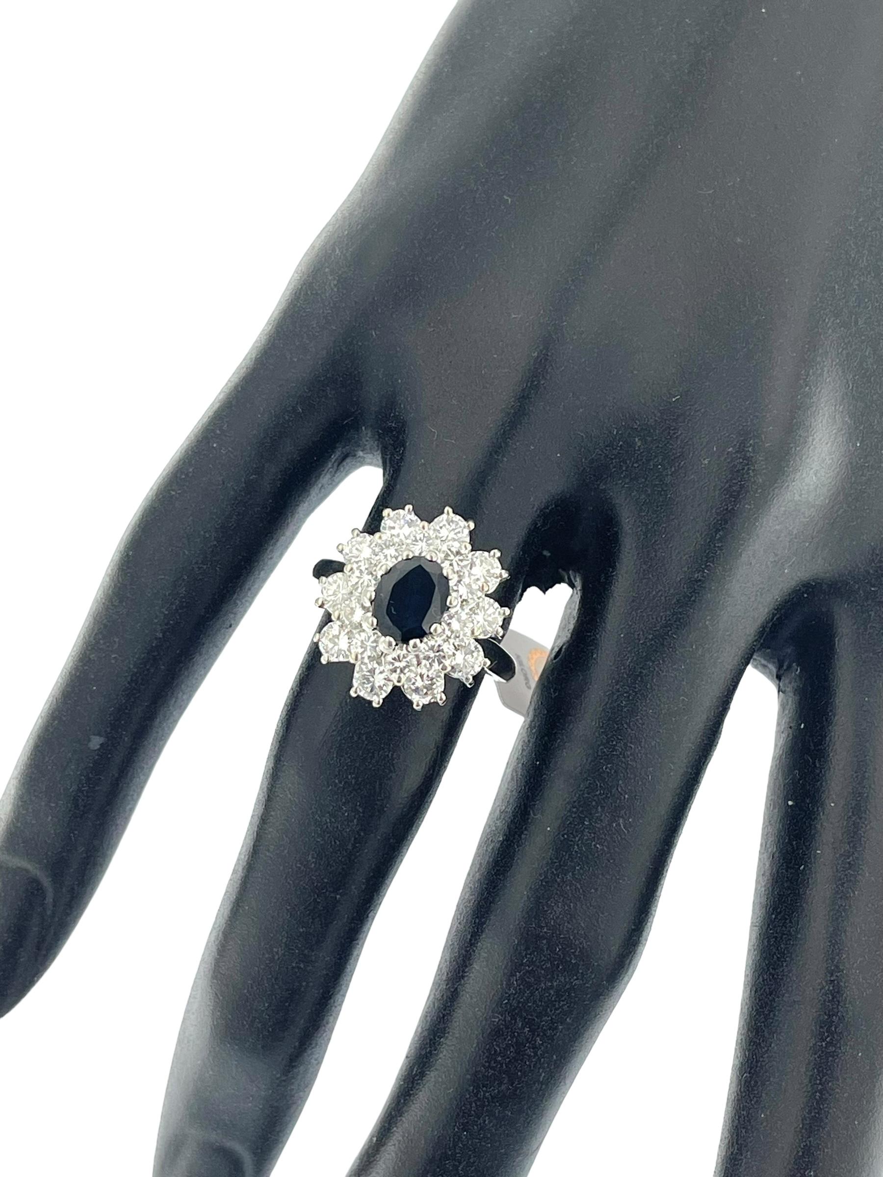 Women's or Men's Modern Italian White Gold Cocktail Ring with Sapphire and Diamonds IGI Certified For Sale
