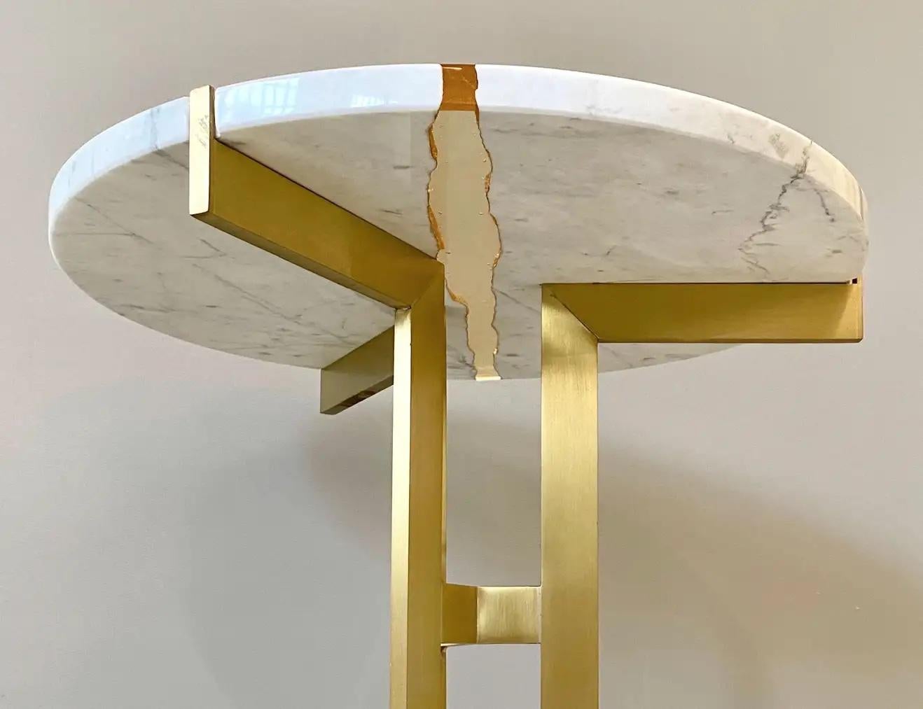 Hand-Crafted Modern Italian White Marble Gold Resin Split Side Table on Satin Brass Tripod