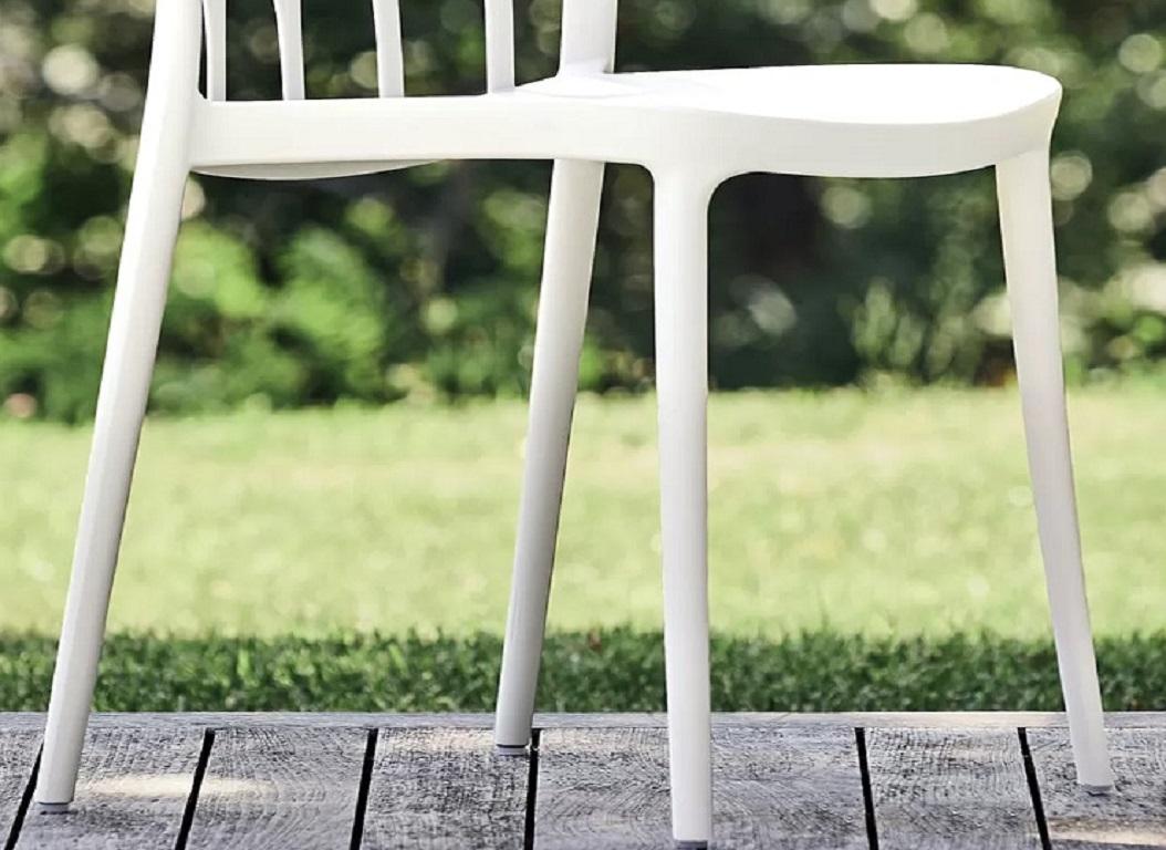 Chaise moderne italienne en polypropylène blanc de la collection Bontempi Neuf - En vente à Titusville, PA