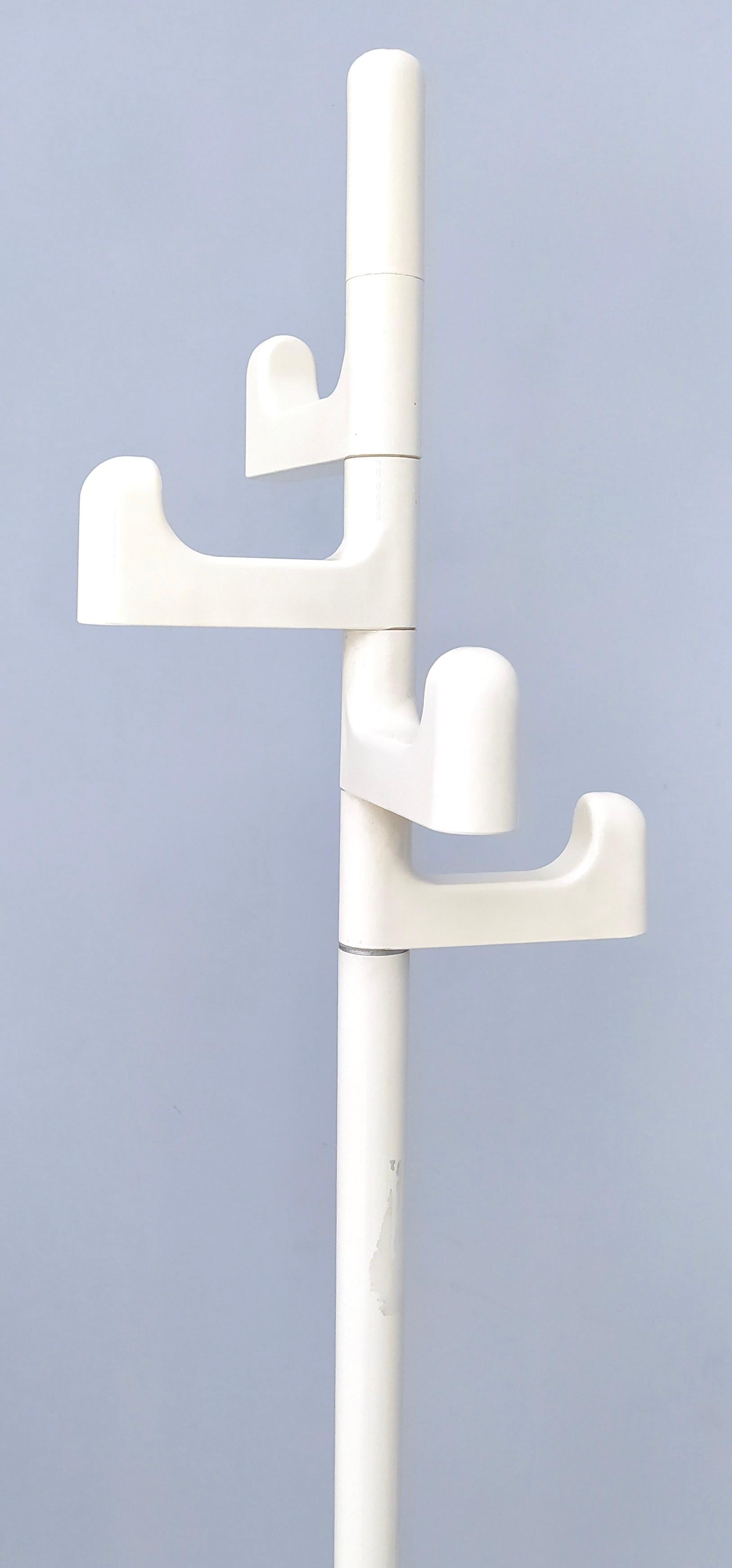 Late 20th Century Postmodern Italian White Towel or Coat Rack by Makio Hasuike for Gedy, Italy