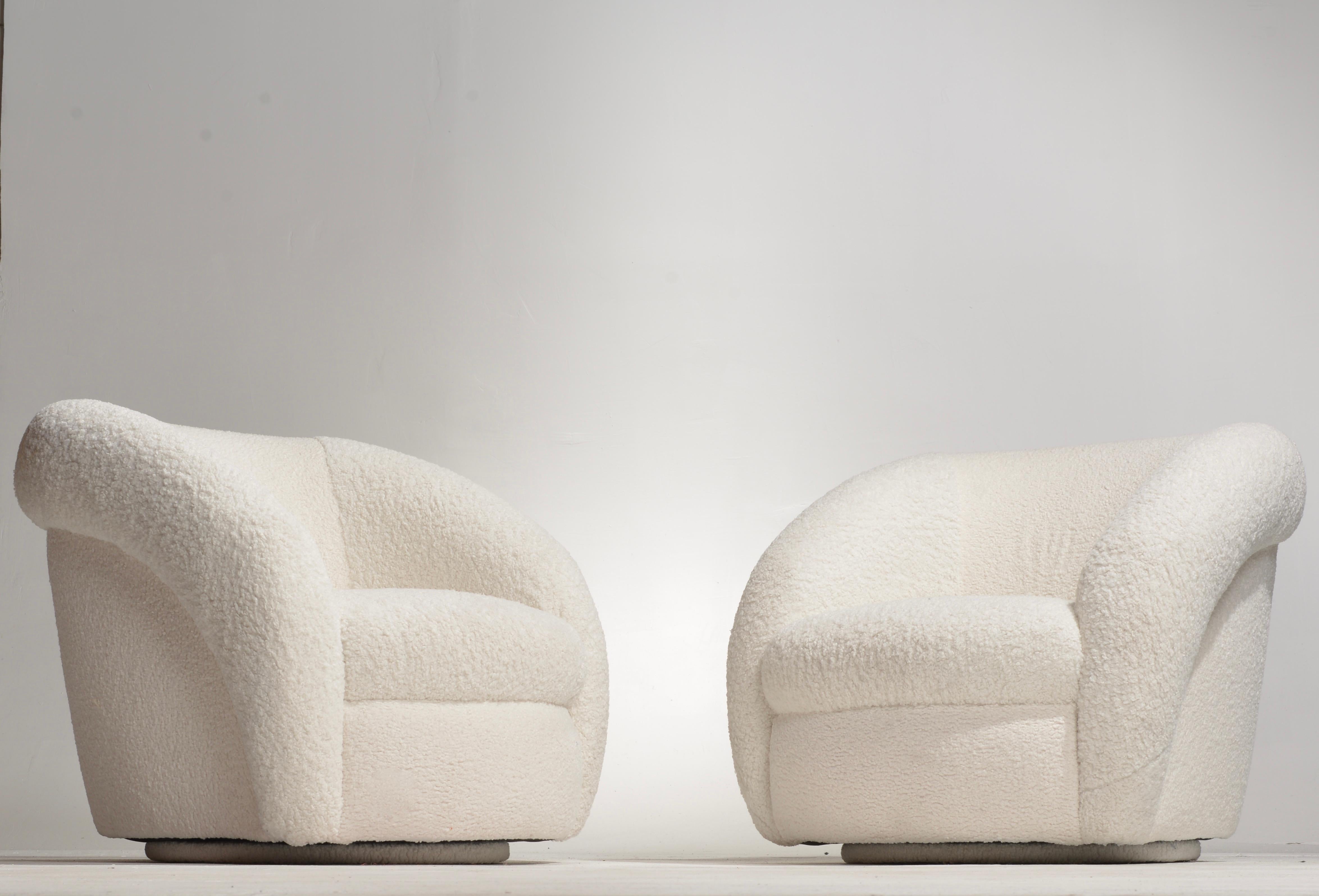 Modern Ivory Bouclé Swivel Chairs For Sale 11