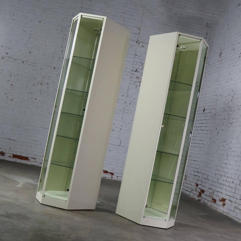Modern Ivory Lacquered Narrow V Front Lighted Display Cabinets, Pair at ...