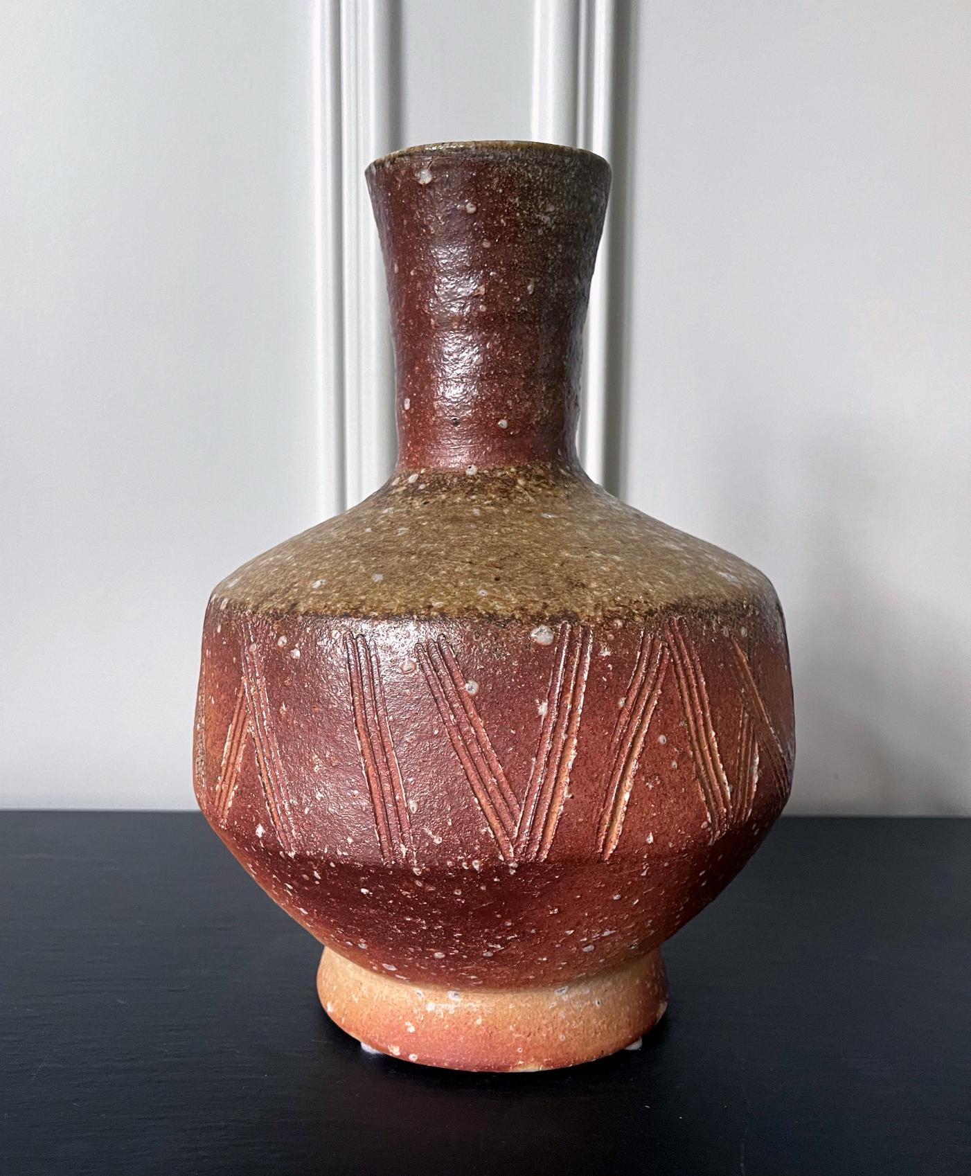 Moderne Vase en céramique japonaise moderne Shigaraki Ikebana de Takahashi Shunsai en vente