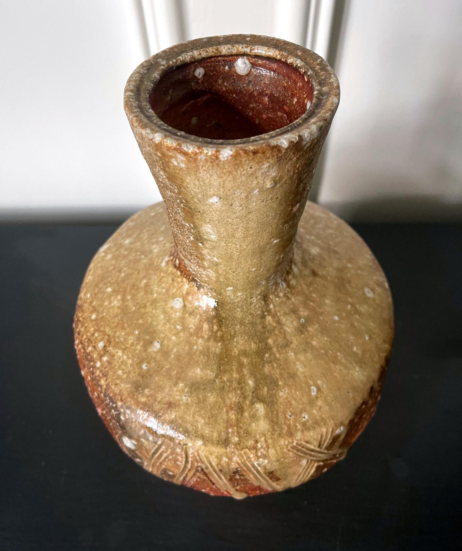 Vase en céramique japonaise moderne Shigaraki Ikebana de Takahashi Shunsai Bon état - En vente à Atlanta, GA