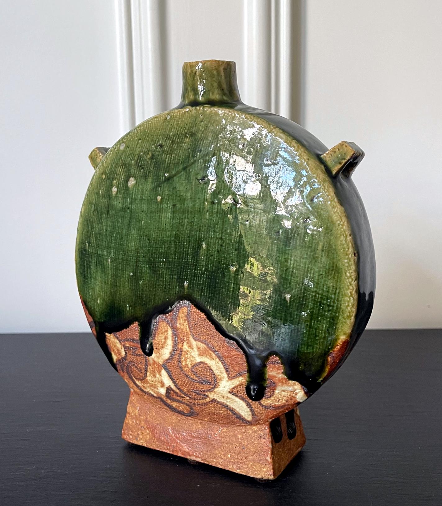 Modern Japanese Studio Pottery Oribe Moon Flask Vase by Ken Matsuzaki In Good Condition For Sale In Atlanta, GA