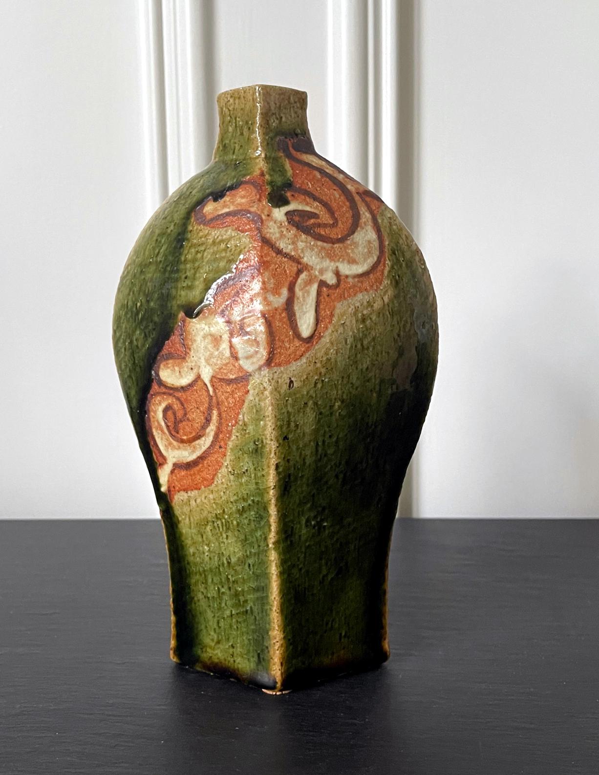 Modern Japanese Studio Pottery Oribe Vase by Ken Matsuzaki For Sale 3