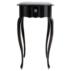 Table d'appoint japonaise moderne laquée noire