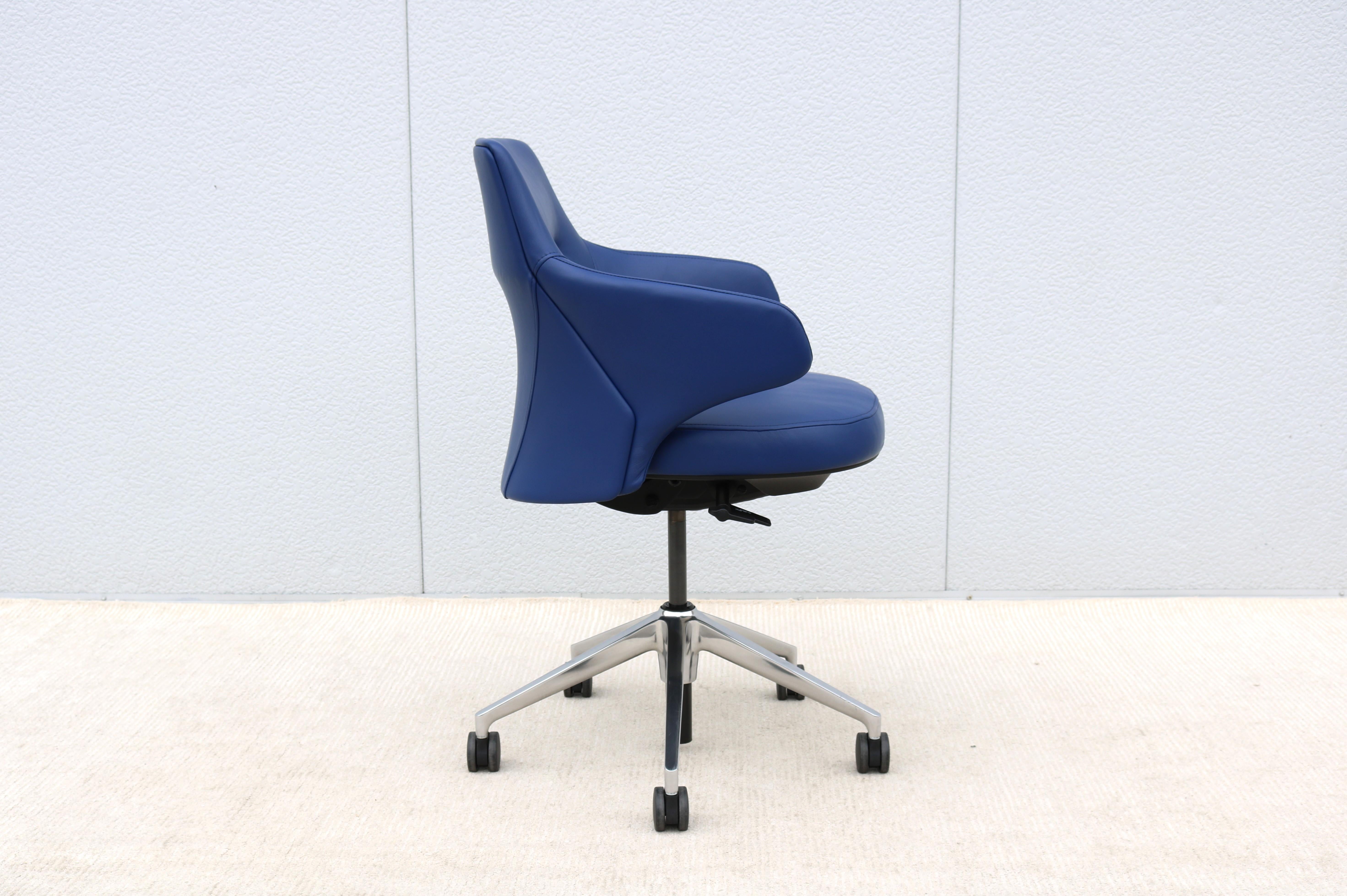 Silla de escritorio moderna de cuero azul con respaldo bajo Jean-Marie Massaud para Coalesse Massaud en venta 6