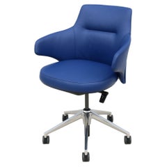 Silla de escritorio moderna de cuero azul con respaldo bajo Jean-Marie Massaud para Coalesse Massaud
