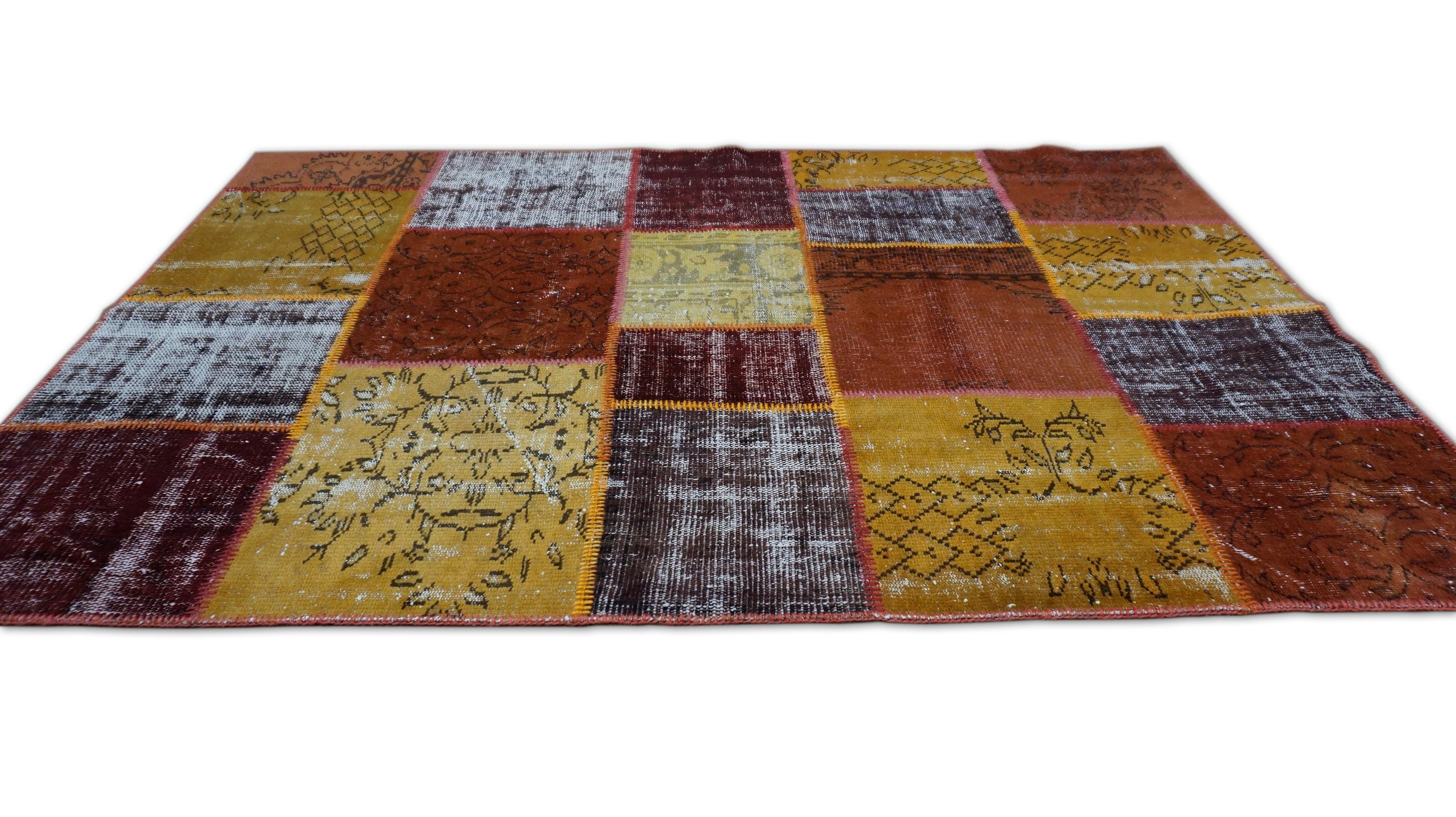 Moderner, juwelenfarben getönter Patch-Work-Designer Wollteppich 5'2''x7'4'' im Zustand „Gut“ im Angebot in Torrance, CA
