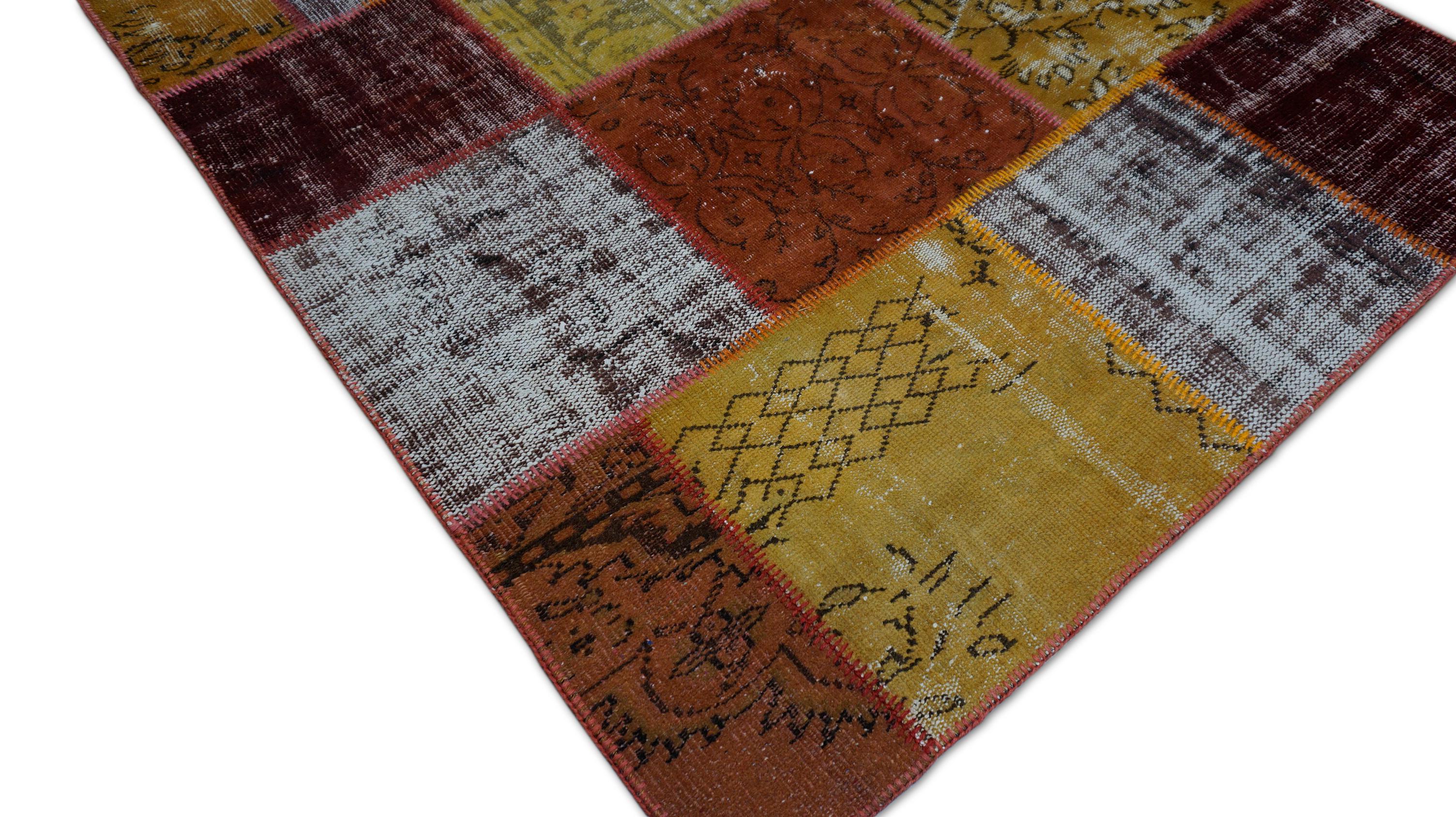 Moderner, juwelenfarben getönter Patch-Work-Designer Wollteppich 5'2''x7'4'' (20. Jahrhundert) im Angebot