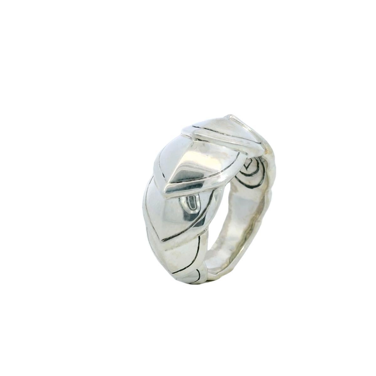 Modern John Hardy Legends Naga Sterling Silver Ring Size 7.5 In Good Condition For Sale In Fairfield, CT