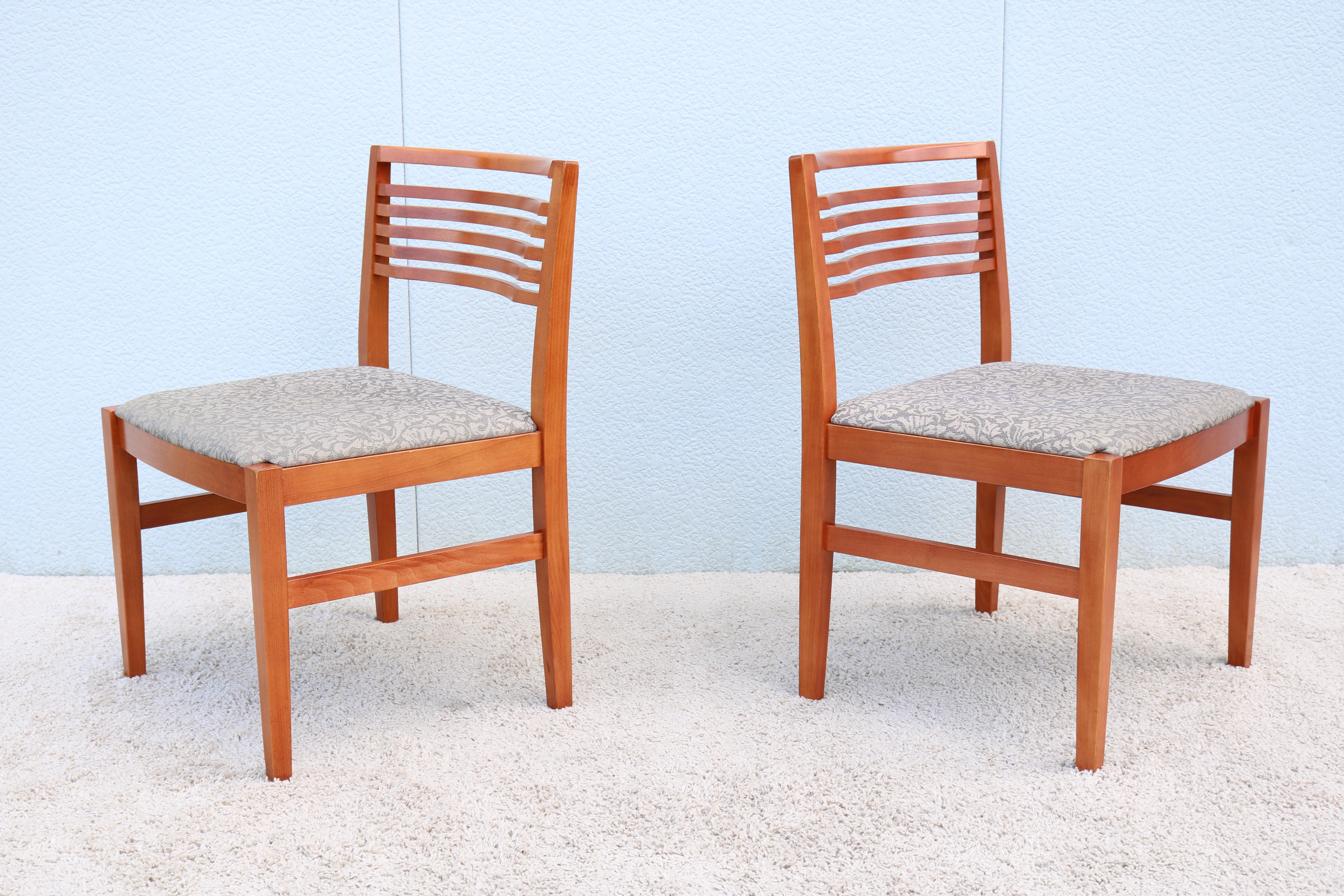 American Modern Joseph and Linda Ricchio for Knoll Ricchio Armless Dining Chairs, a Pair For Sale