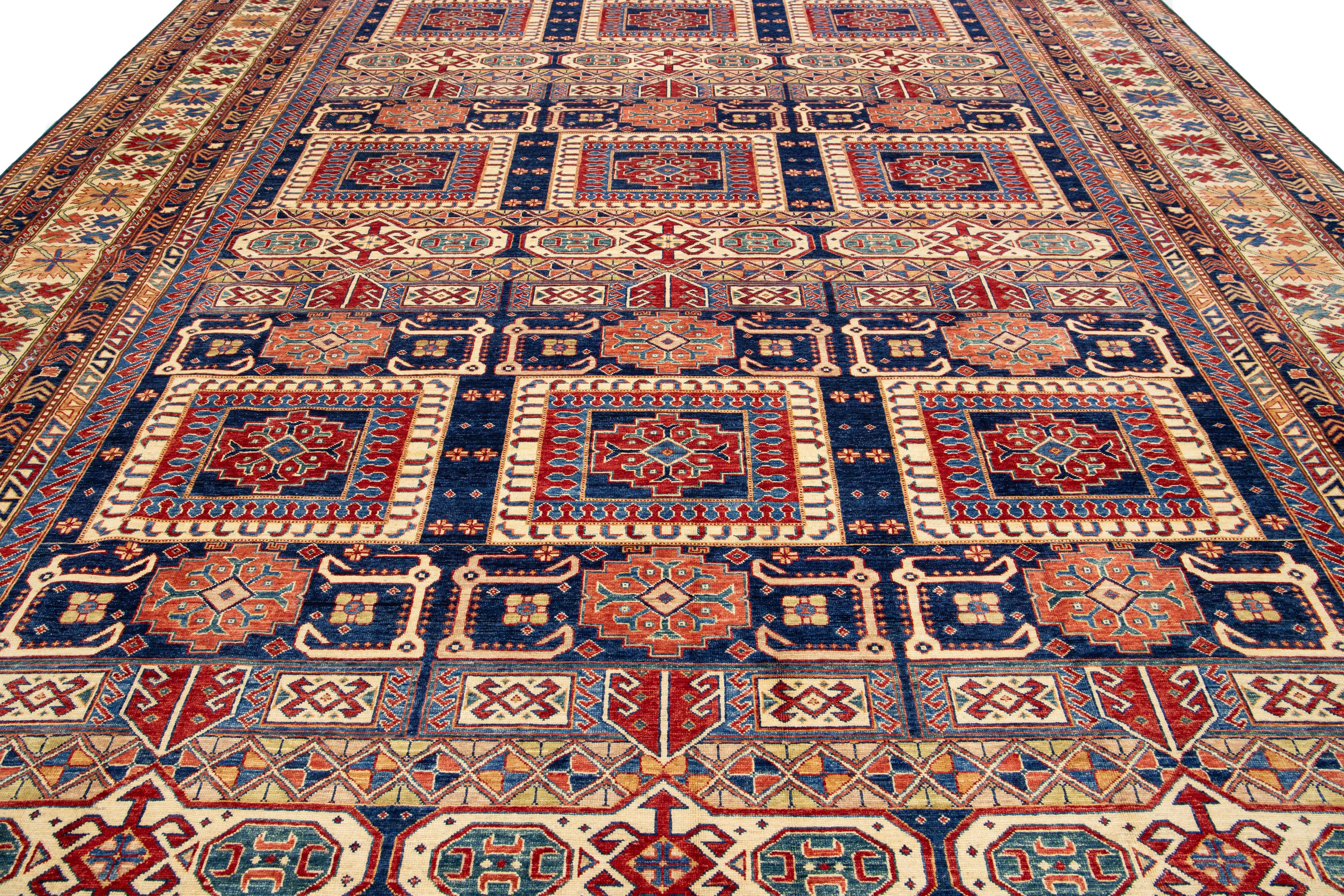 Modern  Kazak Handgefertigter Wollteppich in Blau und Rot mit Allover-Design (Wolle) im Angebot