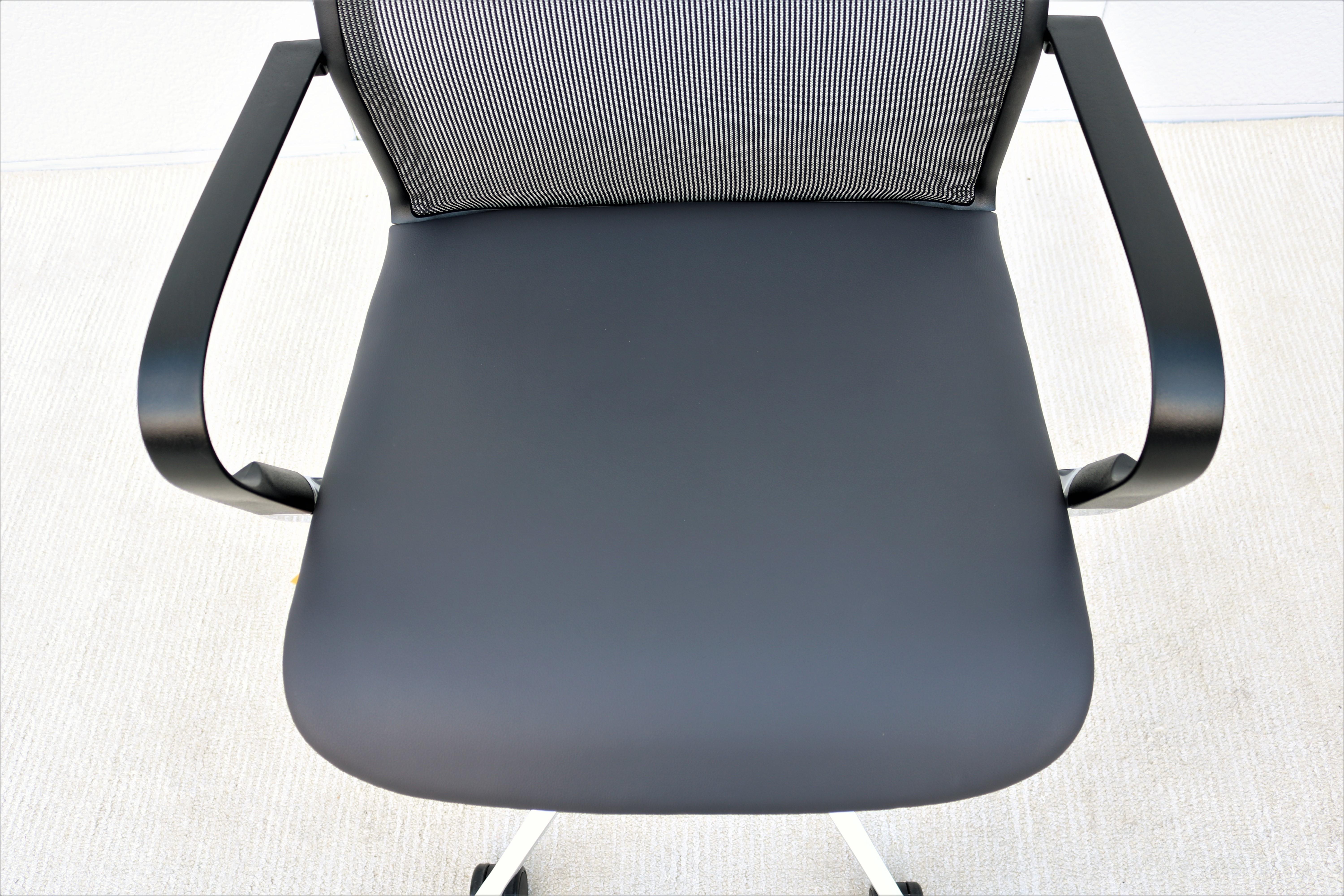 Chaise de conférence ergonomique moderne Keilhauer Filo avec dossier en maille (nouveauté) en vente 6