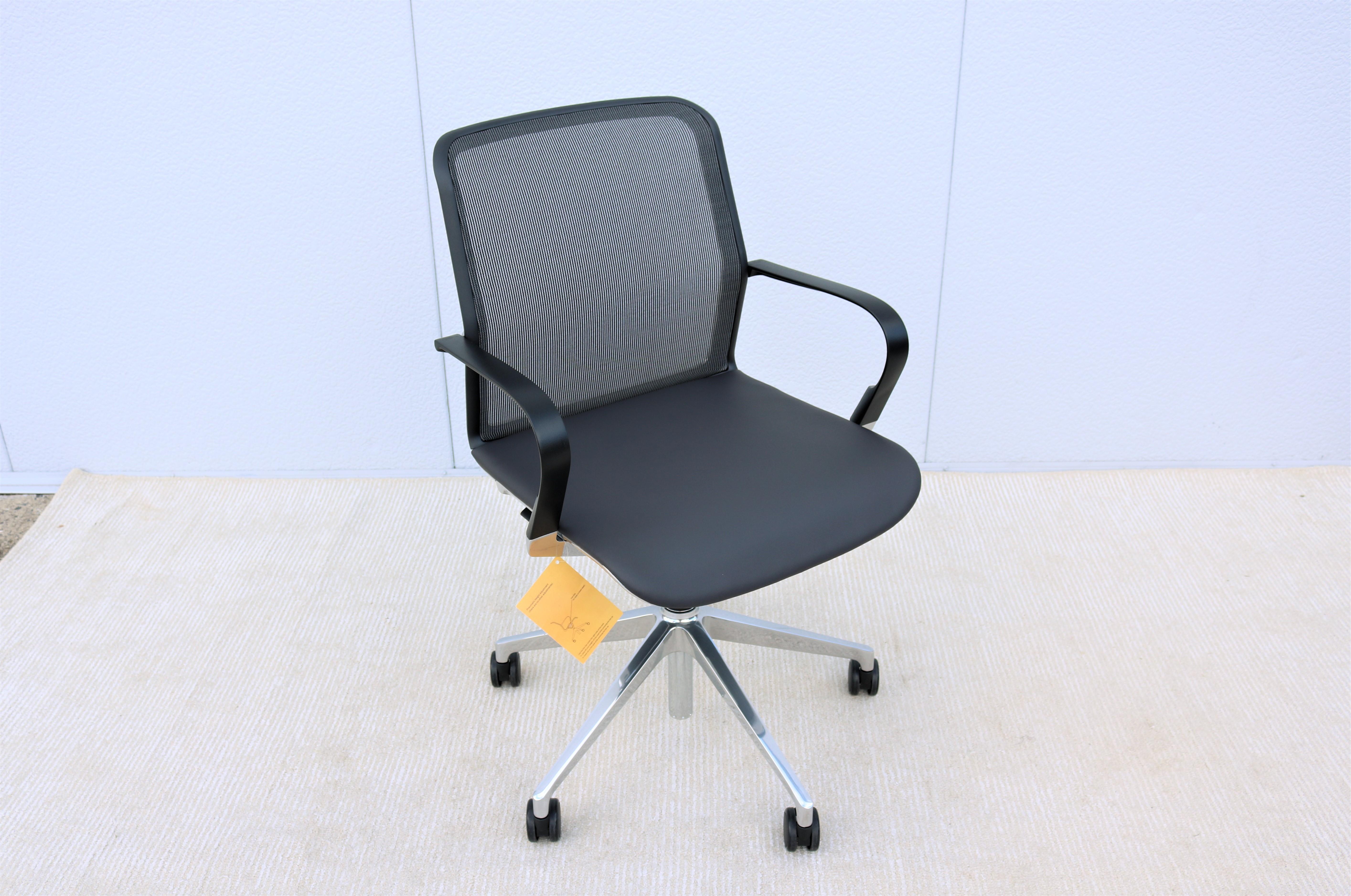 Moderne Chaise de conférence ergonomique moderne Keilhauer Filo avec dossier en maille (nouveauté) en vente
