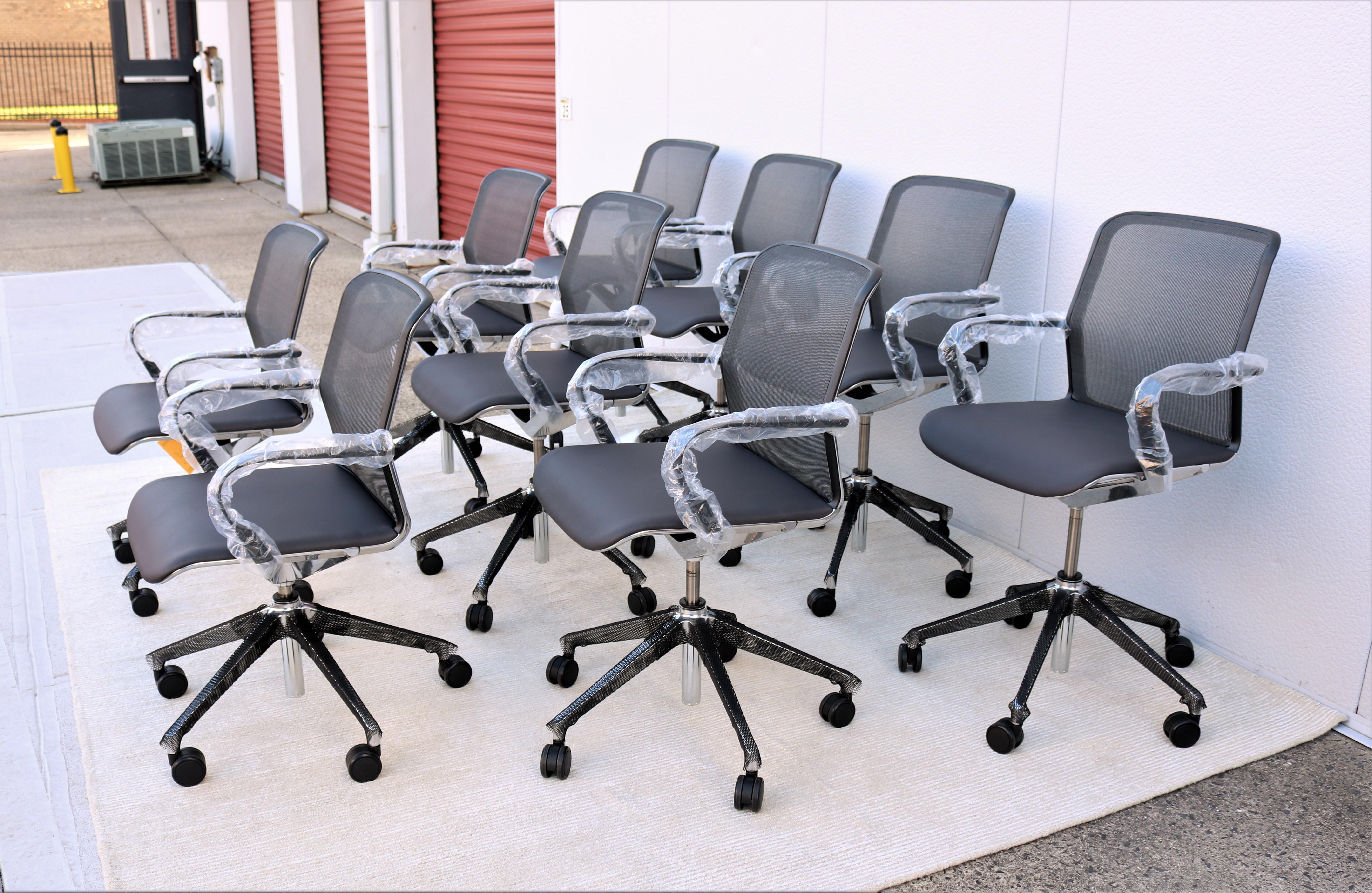 Modern Keilhauer Filo Ergonomic Conference Desk Chair with Mesh Back 'Brand New' In New Condition For Sale In Secaucus, NJ