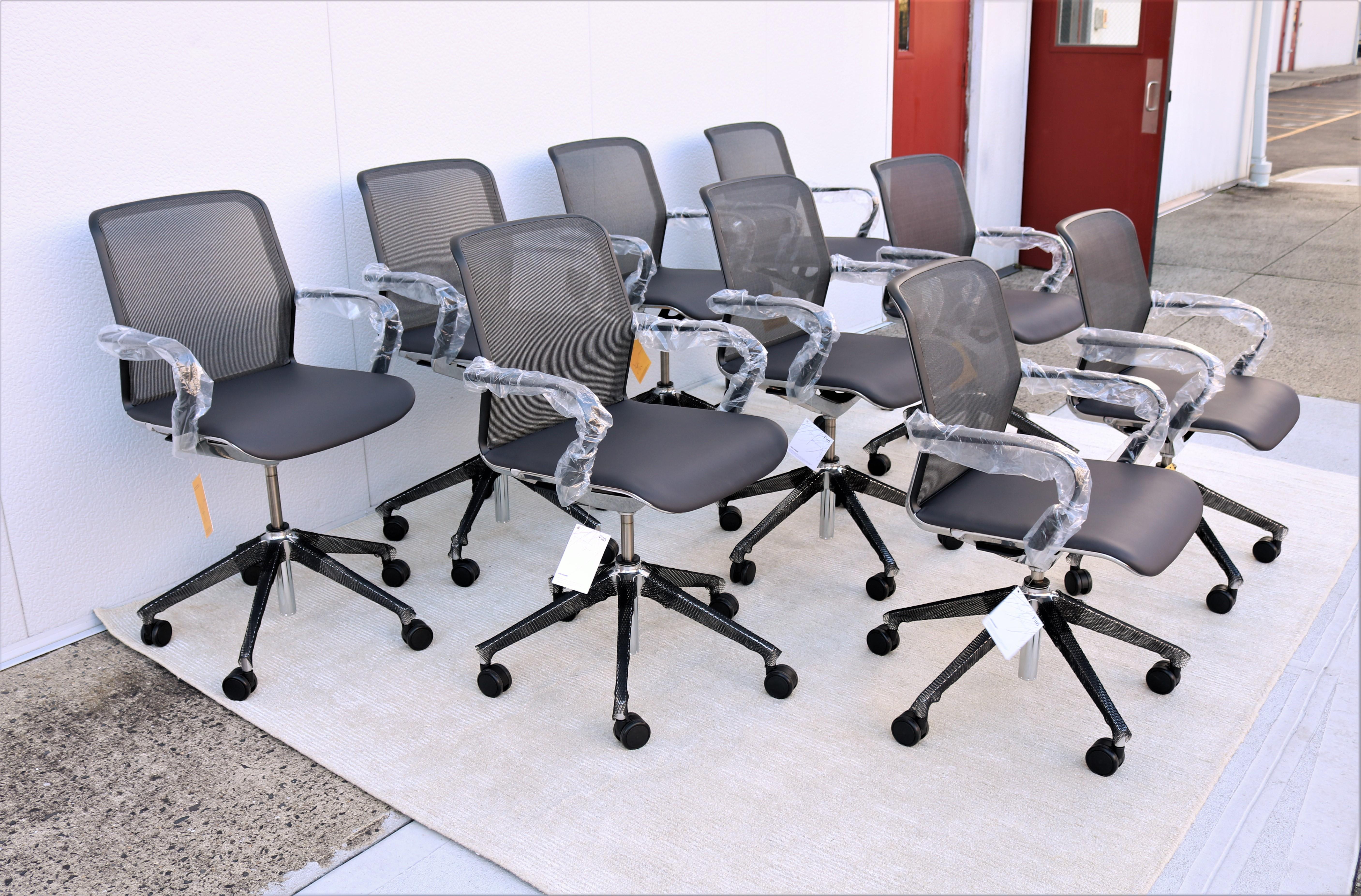 Modern Keilhauer Filo Ergonomic Conference Desk Chair with Mesh Back 'Brand New' In New Condition For Sale In Secaucus, NJ