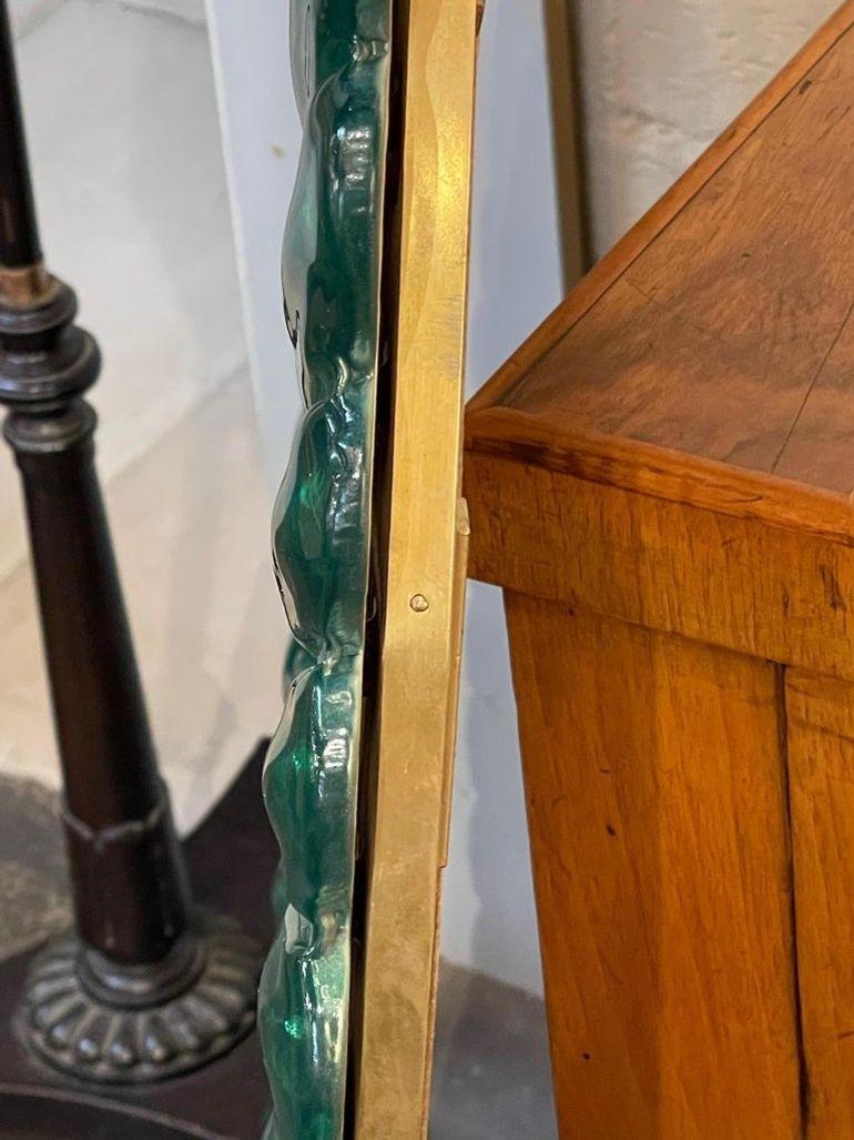 Modern Kelly Green Murano Glass and Brass Mirror In Good Condition For Sale In Dallas, TX