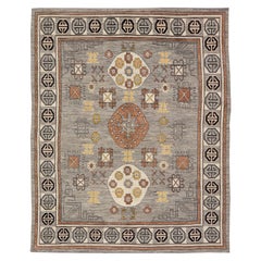 Tapis Modernity Khotan avec médaillons circulaires dans les tons de gris, de Brown et de jaune