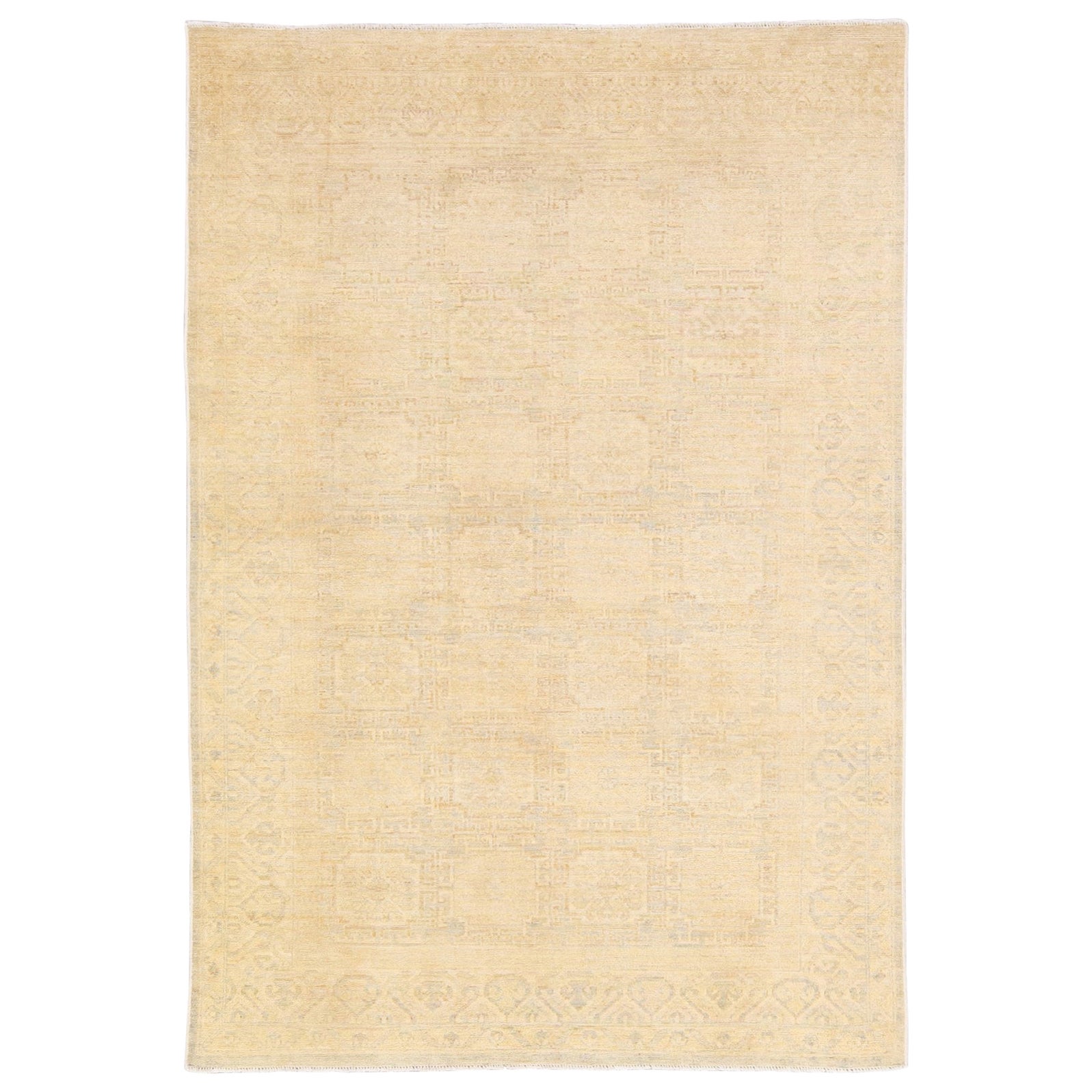 Tapis moderne en laine beige de style Khotan fait à la main et entièrement conçu à la main