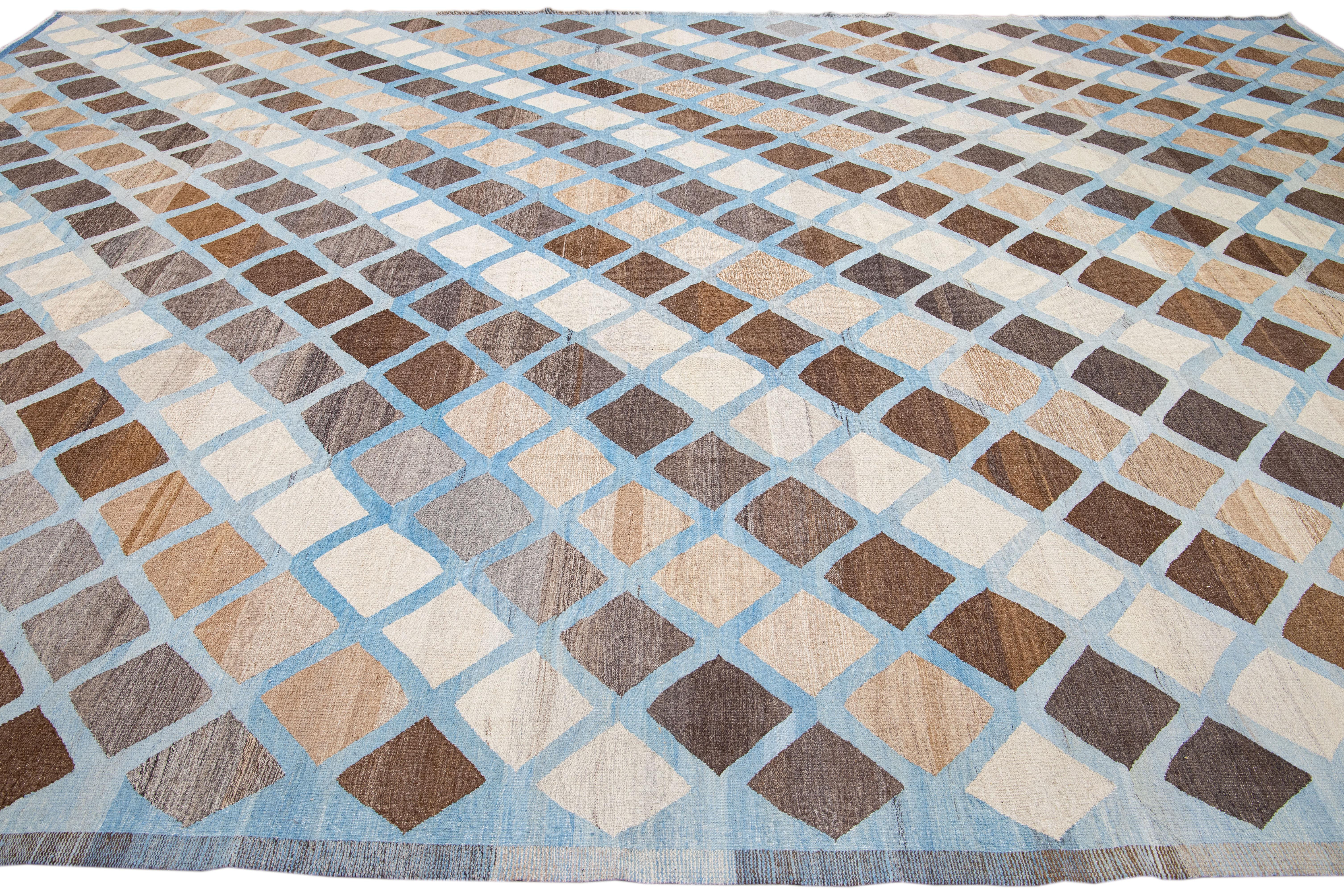 Modern Kilim Flat-Weave Geometric Blue and Brown Oversize Wool Rug In New Condition For Sale In Norwalk, CT