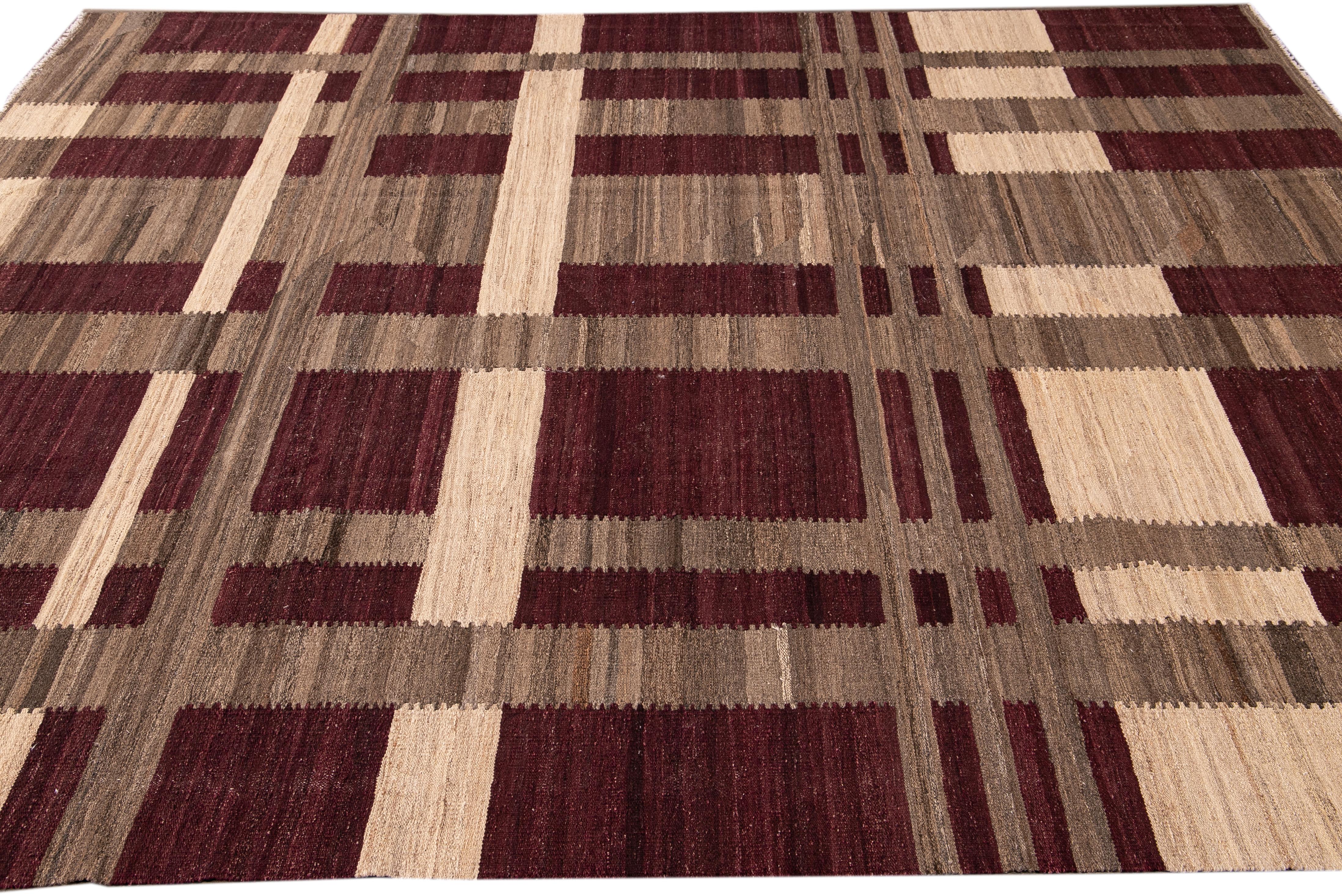 Modern Kilim Flatweave Burgundy and Brown Geometric Wool Rug In New Condition For Sale In Norwalk, CT
