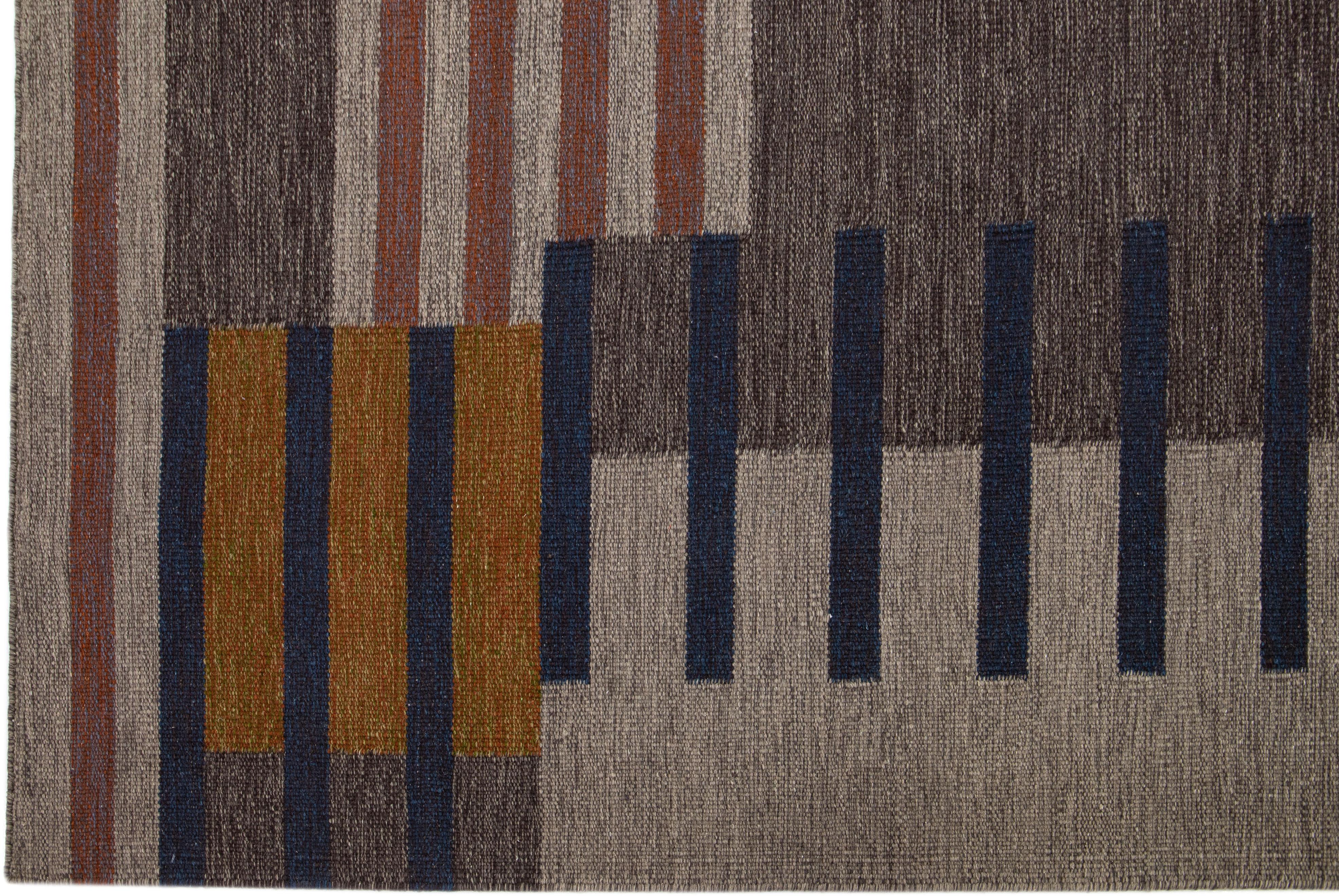 Modern Kilim Flatweave Wool Rug with Art Deco Design in Earthy Tones In New Condition For Sale In Norwalk, CT