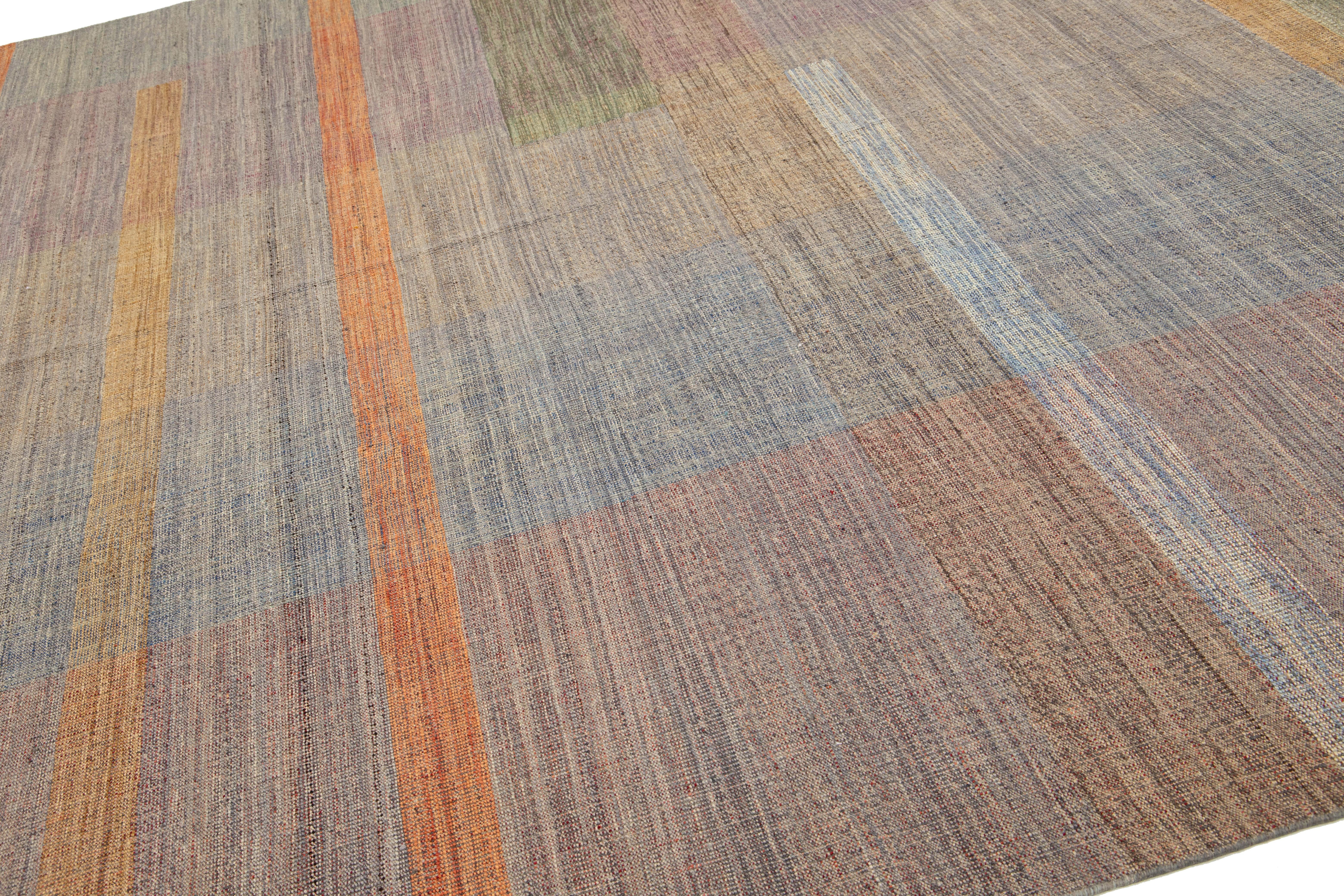 Hand-Knotted Modern Kilim Flatweave Wool rug With Multicolored Geometric Pattern For Sale
