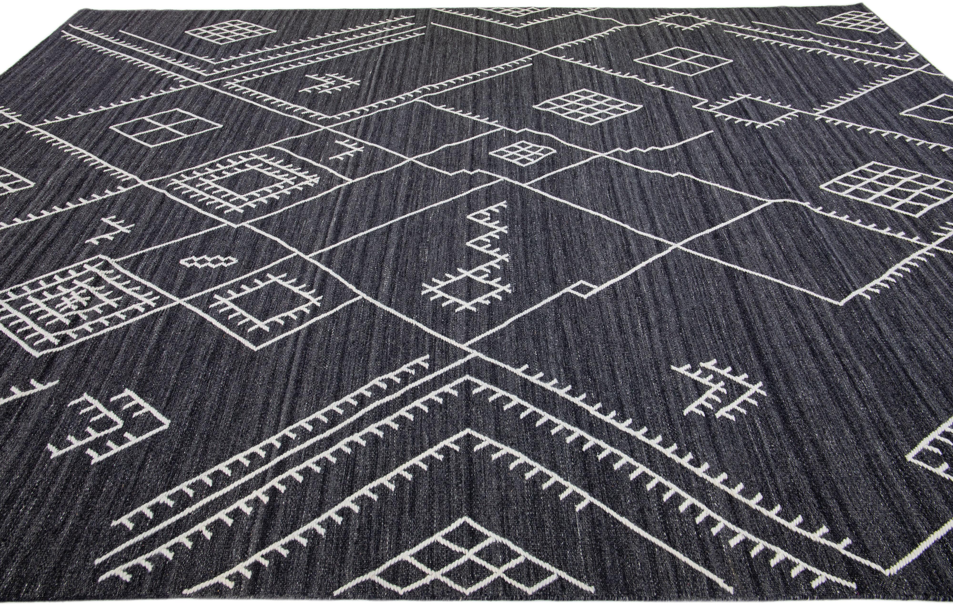 Hand-Knotted Modern Kilim Grey Flatweave Wool Rug with Geometric Motif by Apaadana For Sale