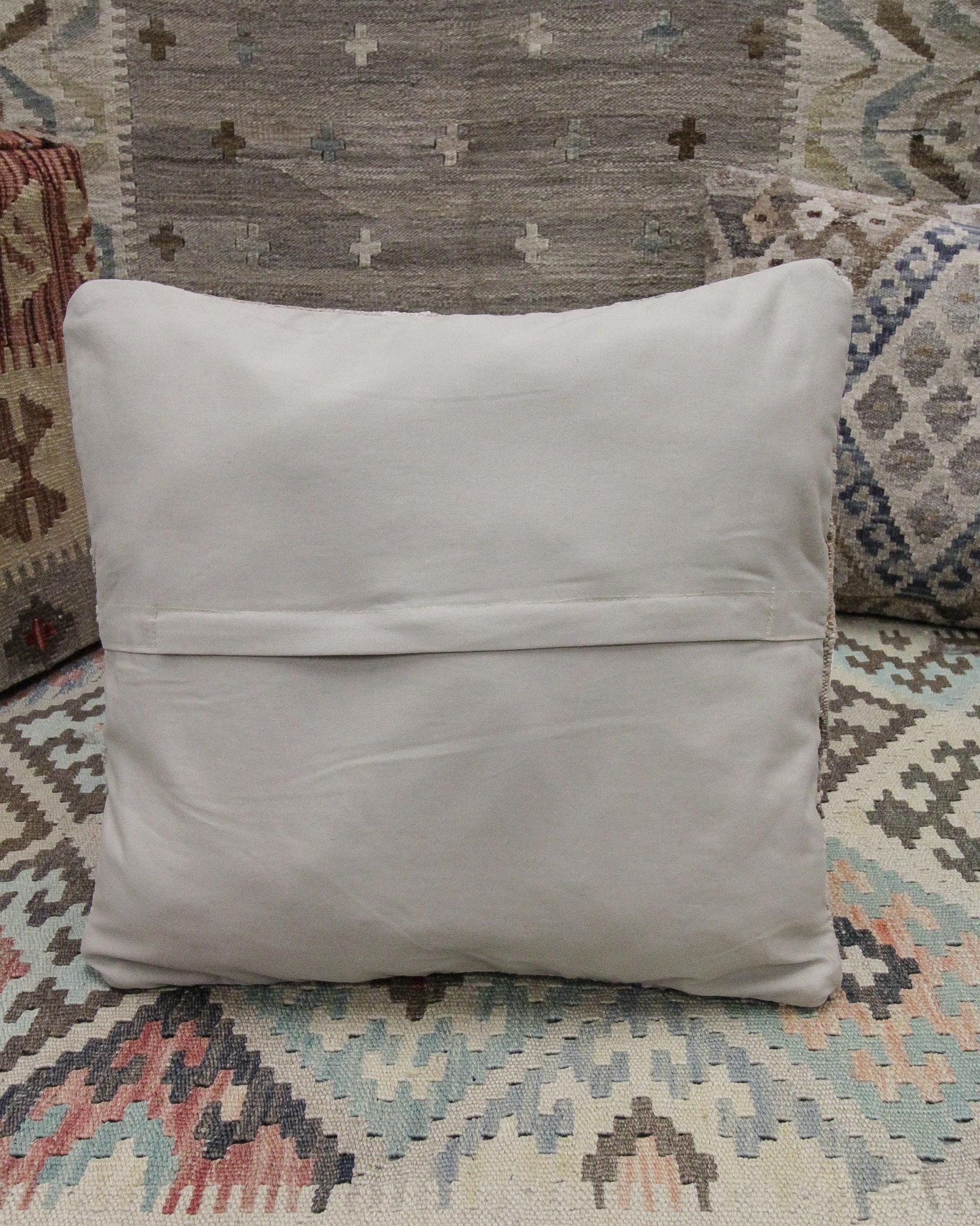 Modern Kilim Pillow Beige Blue Cushion Cover Oriental Kilim Handwoven In New Condition In Wembley, GB