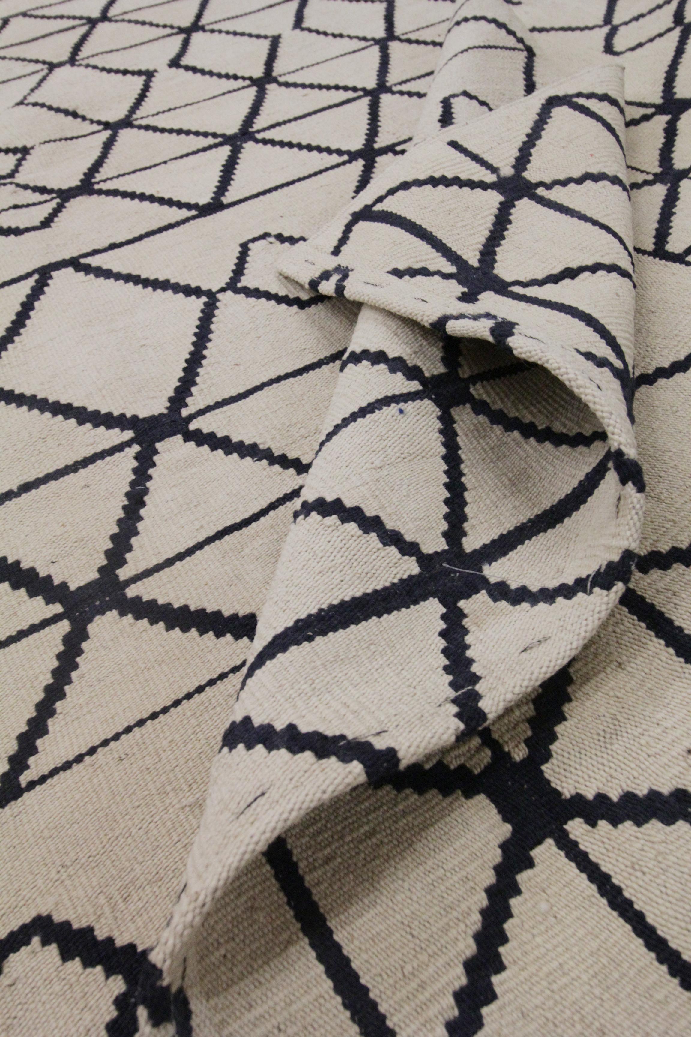Hand-Knotted Modern Kilim Rug Cream Black Geometric Kilim Abstract Wool Area Rugs