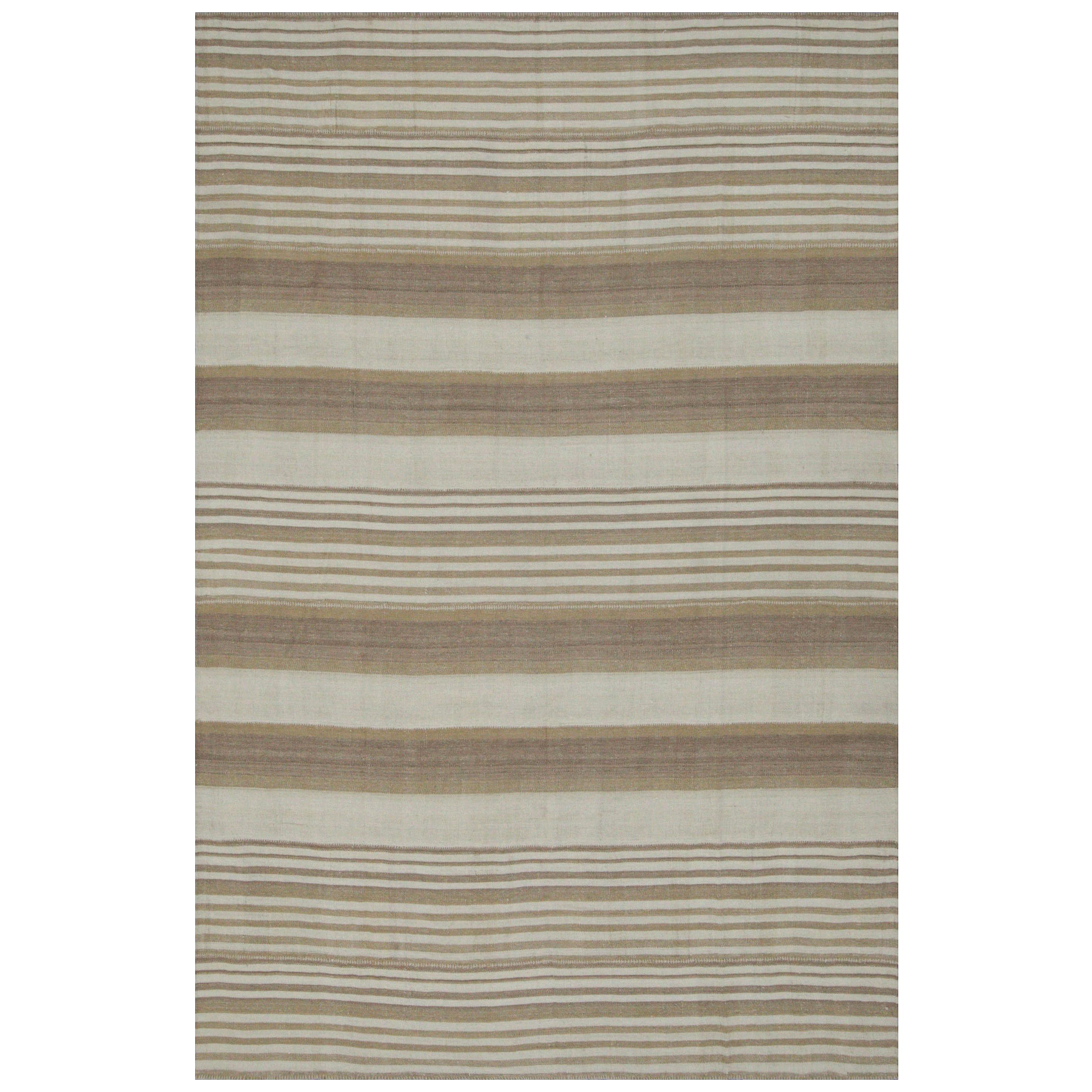 Tapis Kilim moderne de Turquie en ivoire avec rayures beiges et brunes