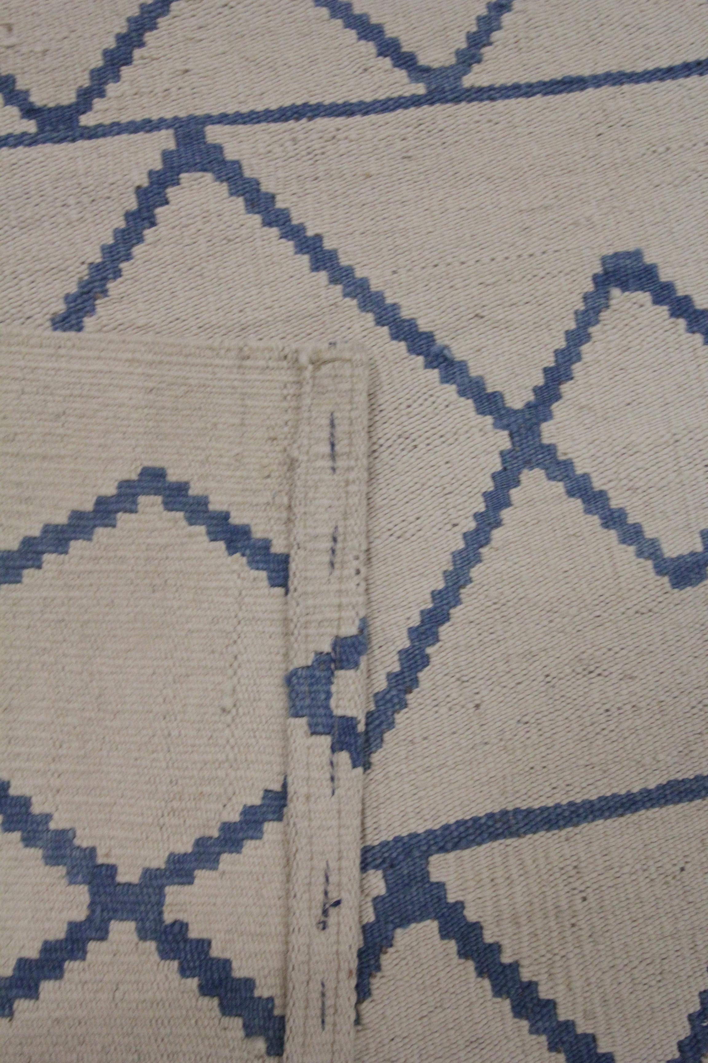 Contemporary Modern Kilim Rug Carpet Geometric Flat Cream Abstract Moroccan Blue Rug