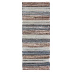 Alfombra moderna Kilim con rayas en tonos azul, topo, marrón y crema Alfombra de calle