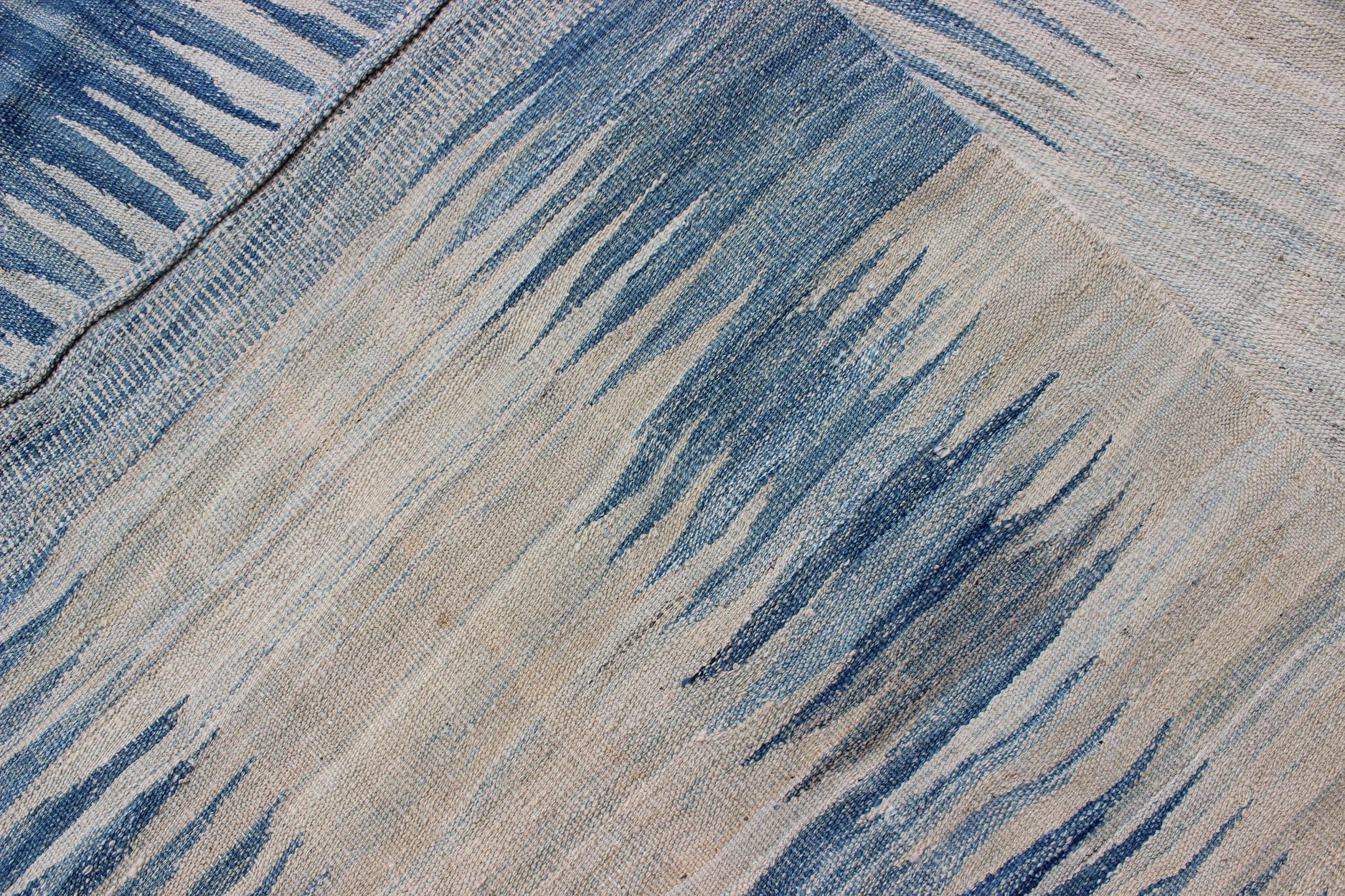 Modern Kilim Tribal Rug With Abstract Geometric Design in Soft Blues 6'4 X 9'5 For Sale 6