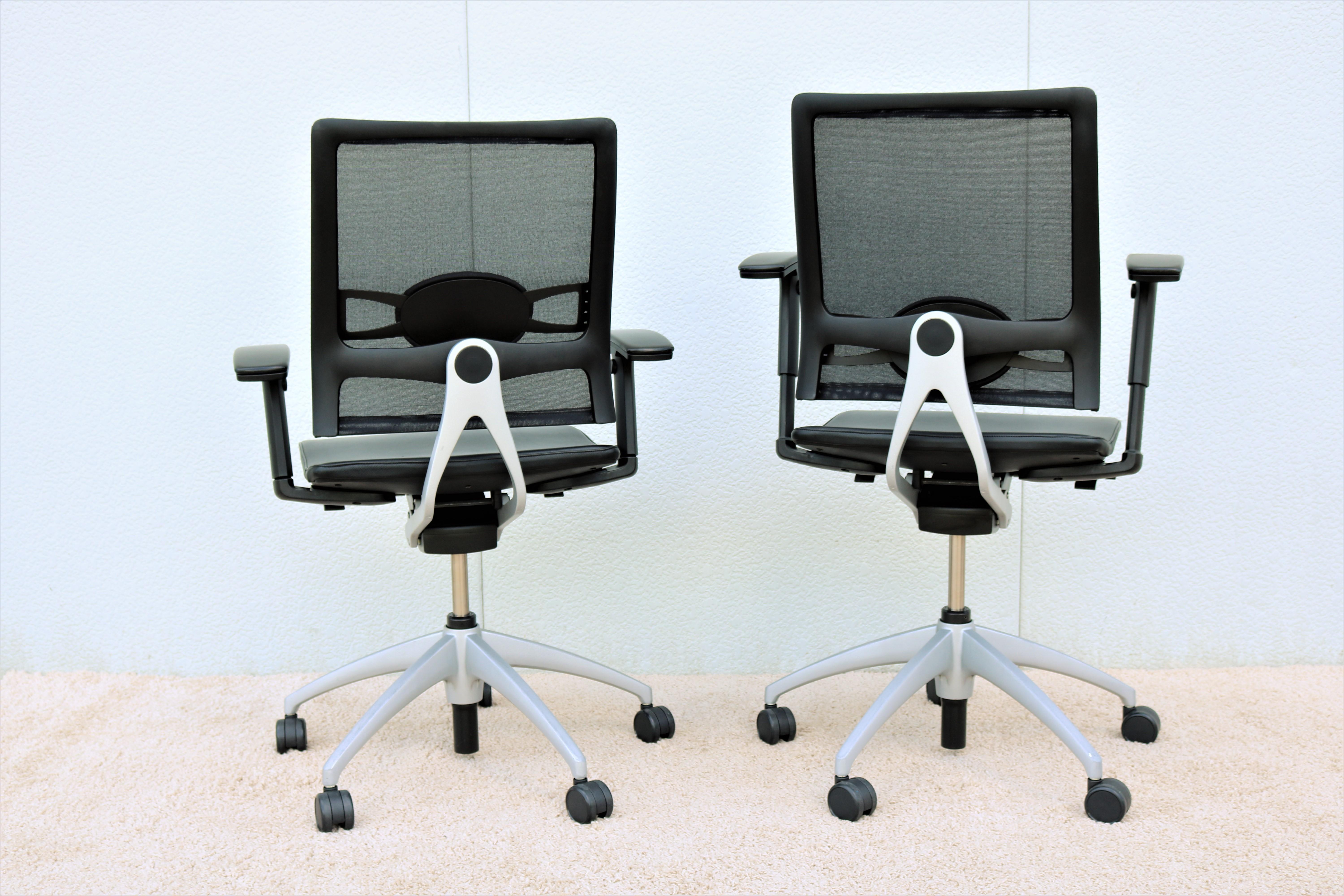 The Moderns Up & Up Up, chaise ergonomique en cuir noir, designée par Mathias Seiler en vente 4