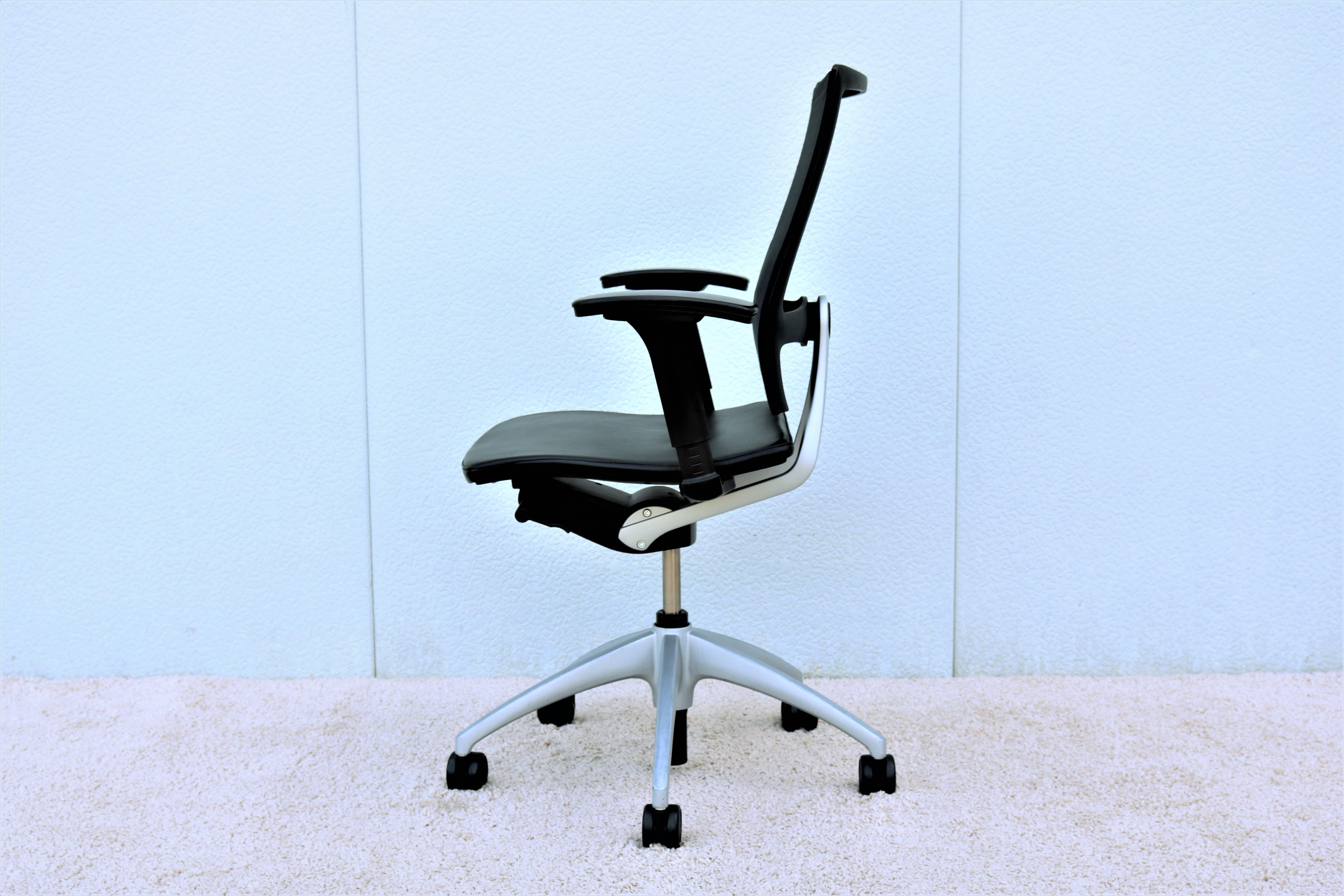 Moderner ergonomischer Knoll Open Up-Stuhl aus schwarzem Leder, entworfen von Mathias Seiler (Stahl) im Angebot