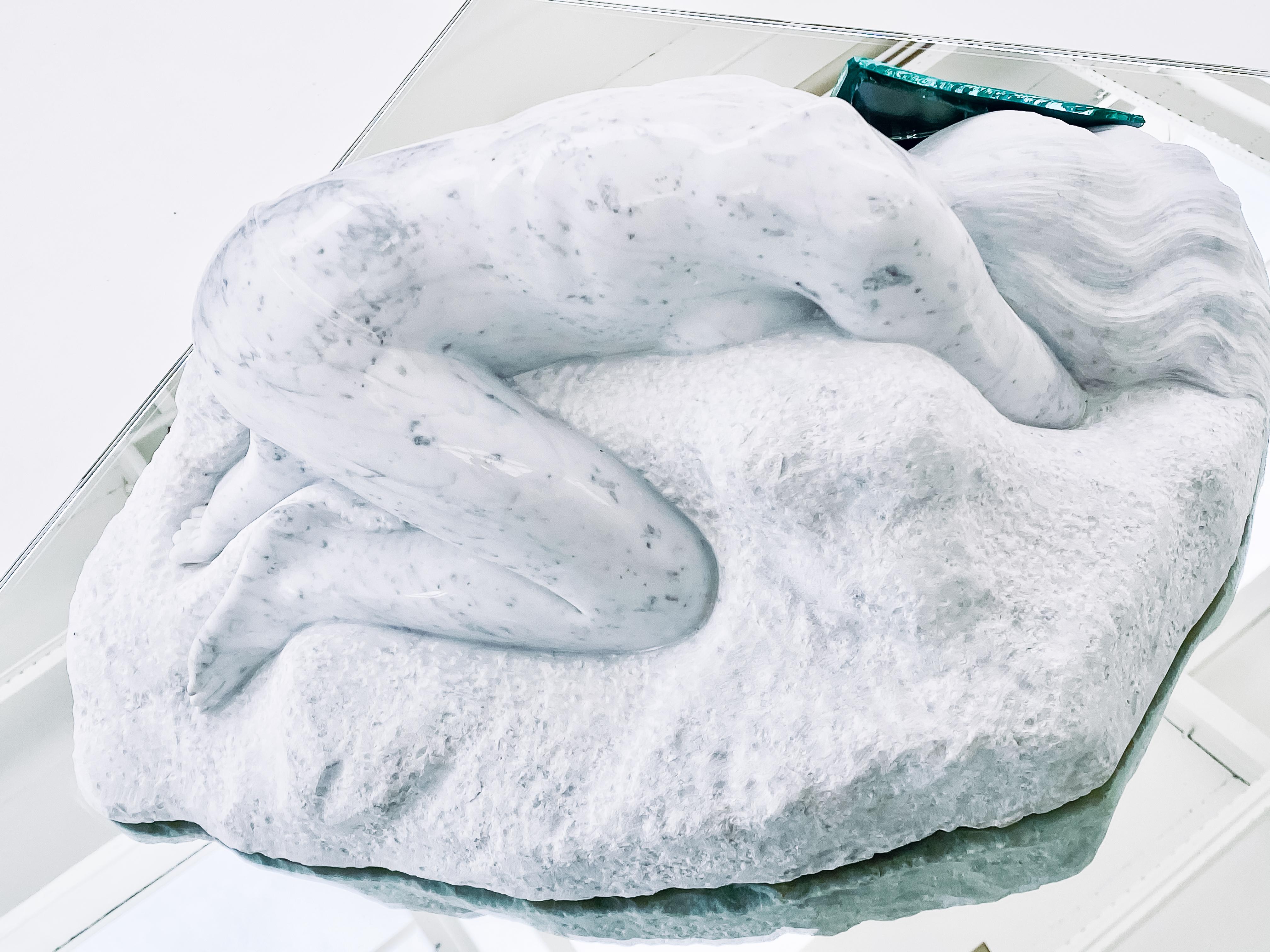 Contemporary art sculpture marble with mirror shard by Roos Schneijderberg For Sale 2