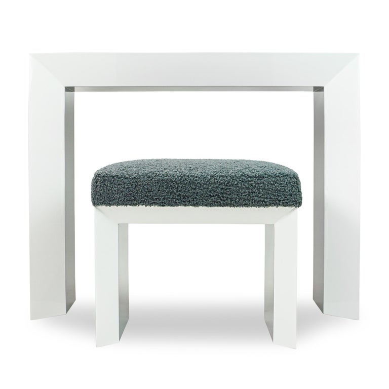 Modern Lacquered Beveled Small Bench Upholstered in Grey Boucle Fabric