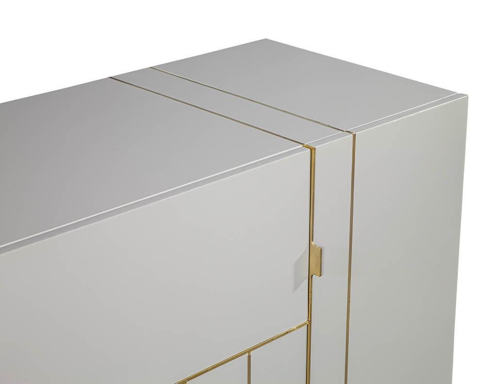 Modern Lacquered Buffet Credenza Sideboard with Brass Detail For Sale 2