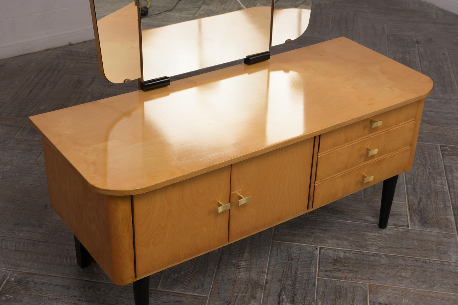 Brass Modern Lacquered Dressing Table For Sale