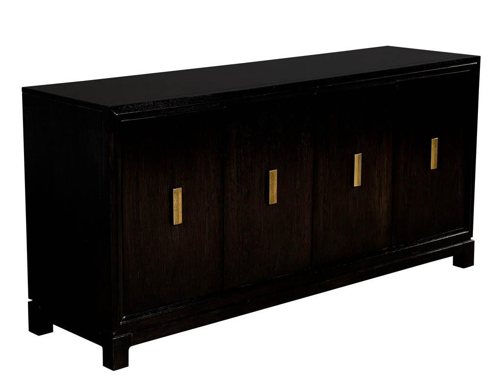 Modern Lacquered Oak Sideboard Buffet In New Condition For Sale In North York, ON
