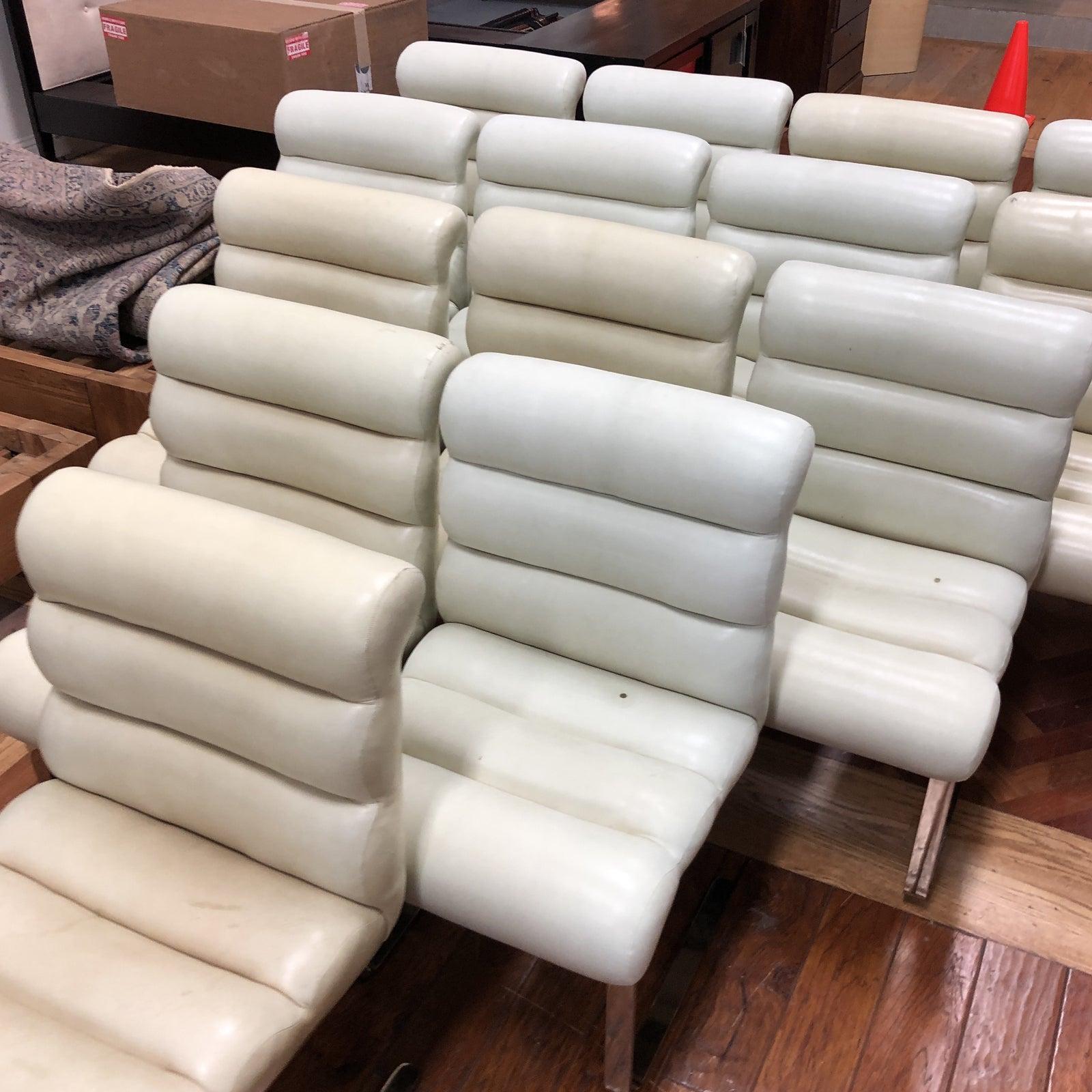 Modern Laguna Cantilever Chairs by Frank Mariani for Pace, a Set of Eight In Good Condition For Sale In San Francisco, CA
