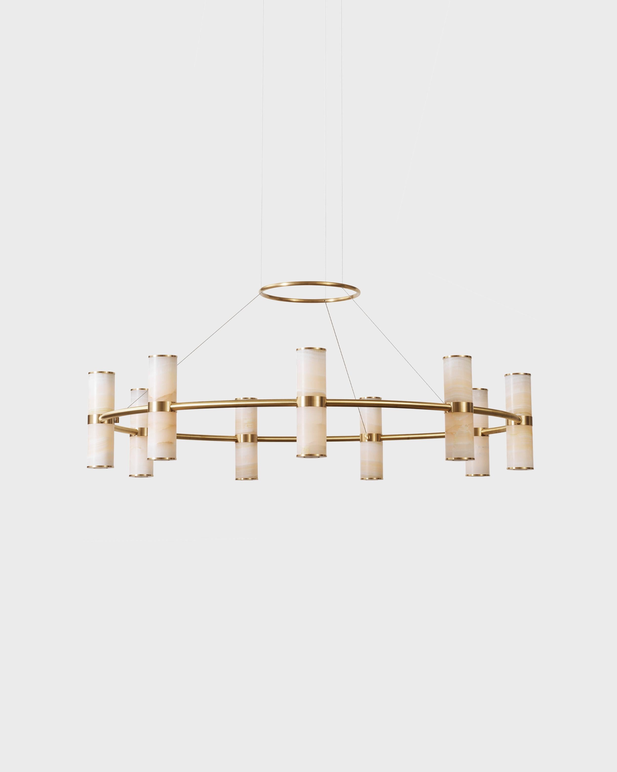Modern Lamp 'Pars Chandelier' by Anour, Brushed Brass, White Onyx

Dimensions :
Ø 106 cm x H. 52 cm

Model shown on main picture :  Pars Chandelier, Brushed Brass, White Onyx
Triac Dimming

Customers can choose from : 
- Surface : Brushed Brass ,