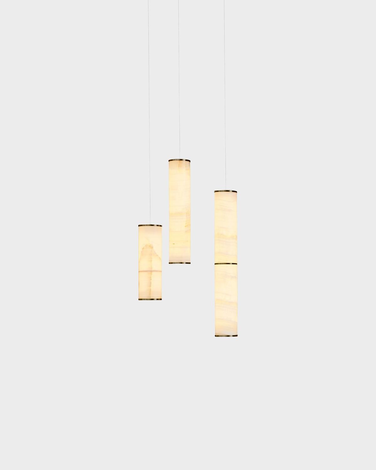 Lampe moderne 'Pars Cluster - 3' by Anour, Brushed Brass, White Onyx Neuf - En vente à Paris, IDF