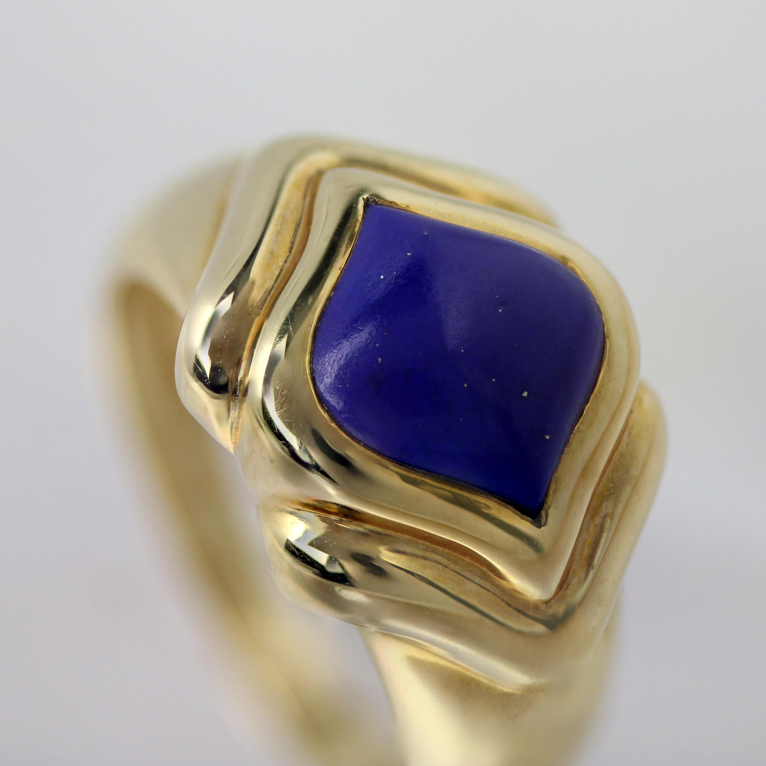Modern Lapis Lazuli 18 Karat Yellow Gold Ring 5