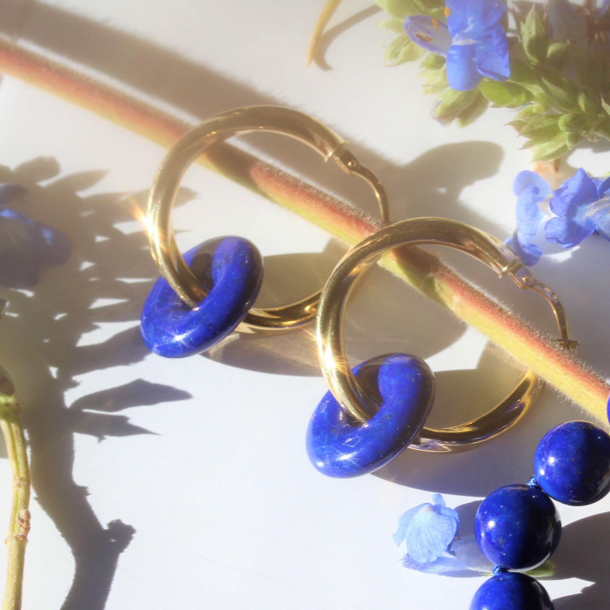 Modern Lapis Lazuli Discs 18 Karat Yellow Gold Hoop Earrings 4